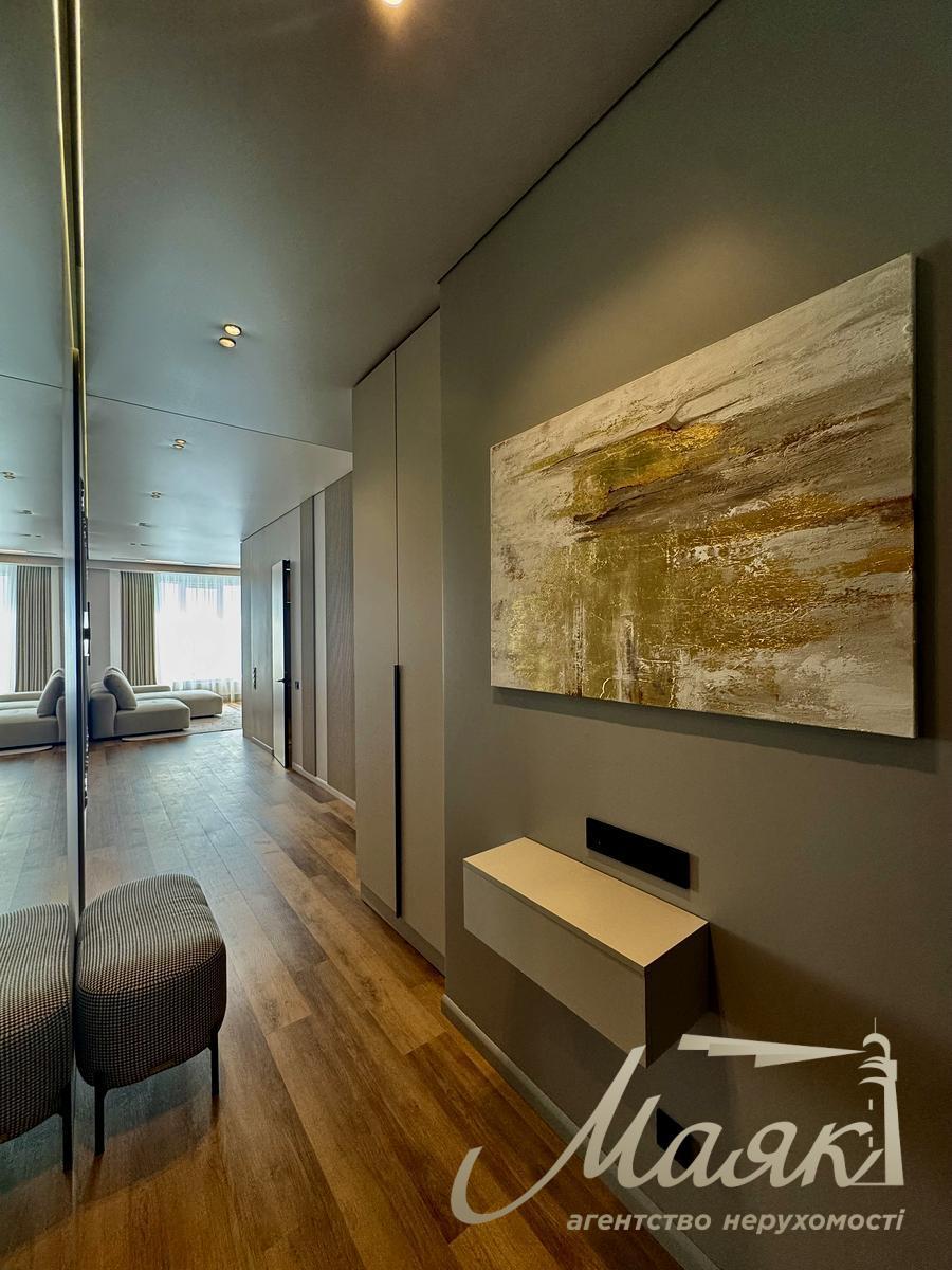 Продаж 2-х кімнатної квартири 70 кв.м. у ЖК Престиж Хол