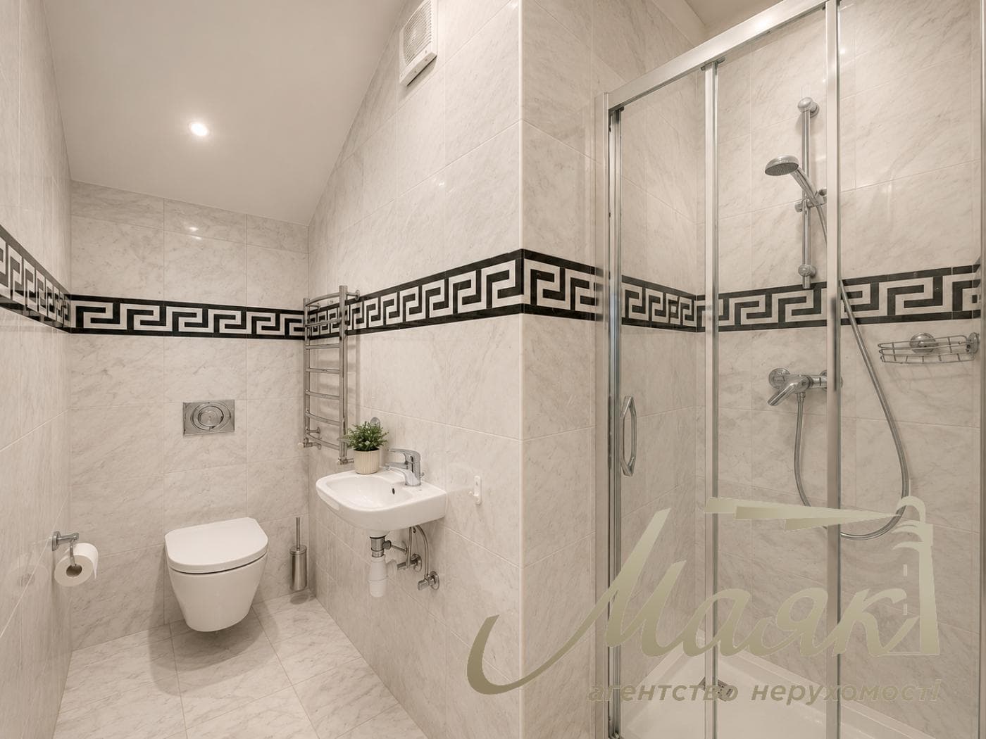 5-bedroom house for rent in Plyuty, Obukhov district