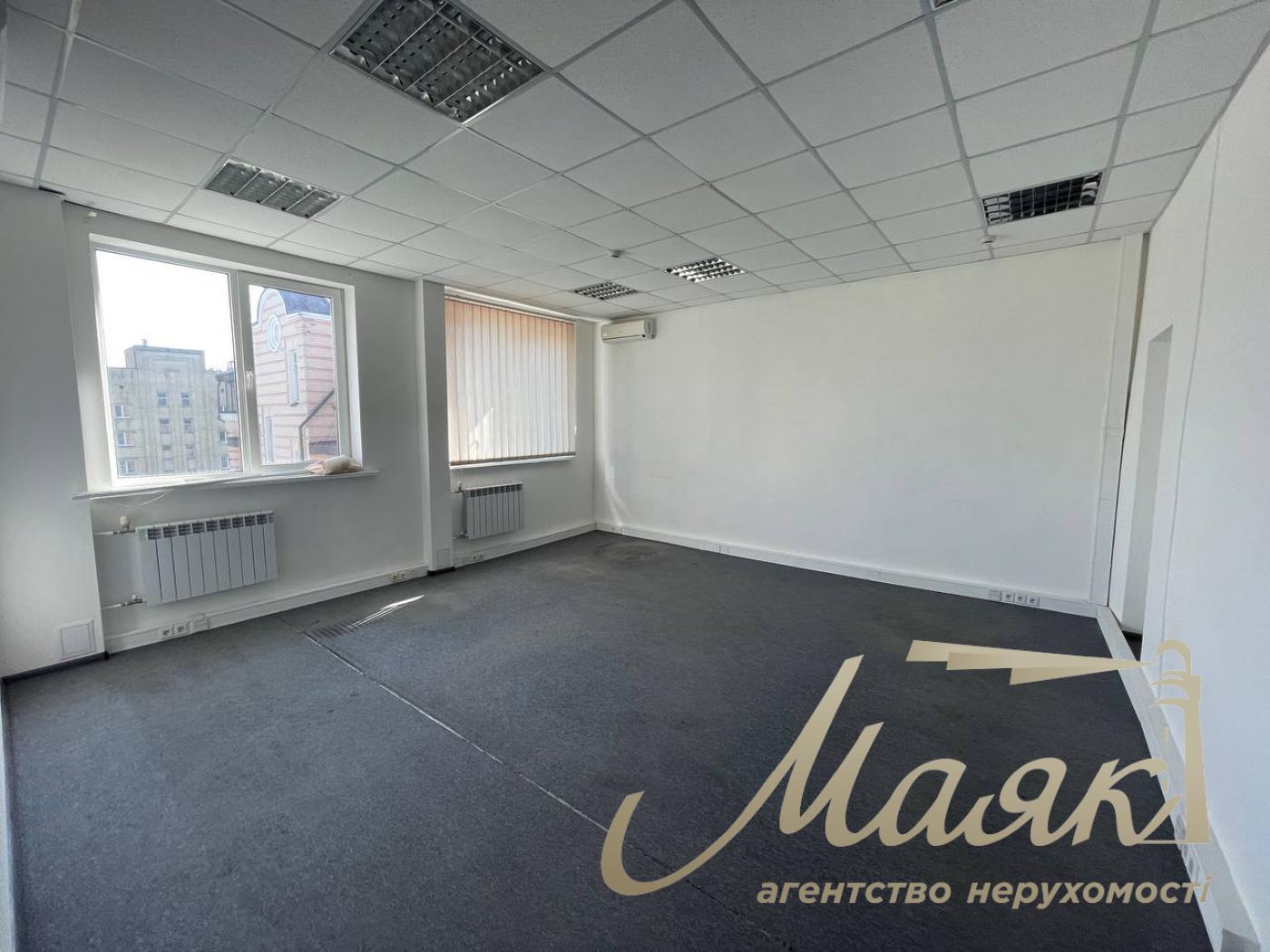 Аренда офисного помещения 190м2 в центре, Лукьяновка