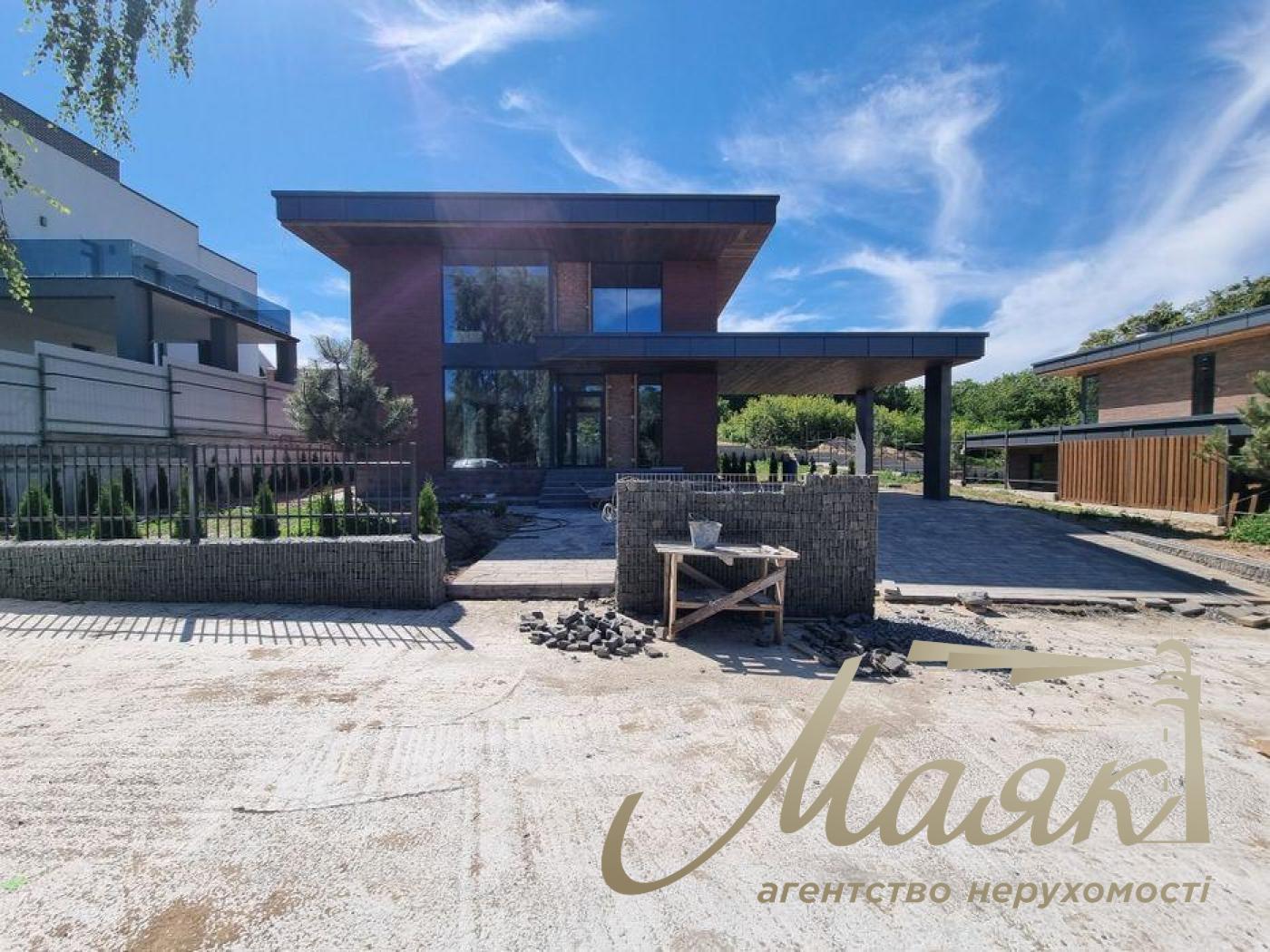 Sale of a house 220 m² in a closed KG, s. Lesniki, Obukhov district