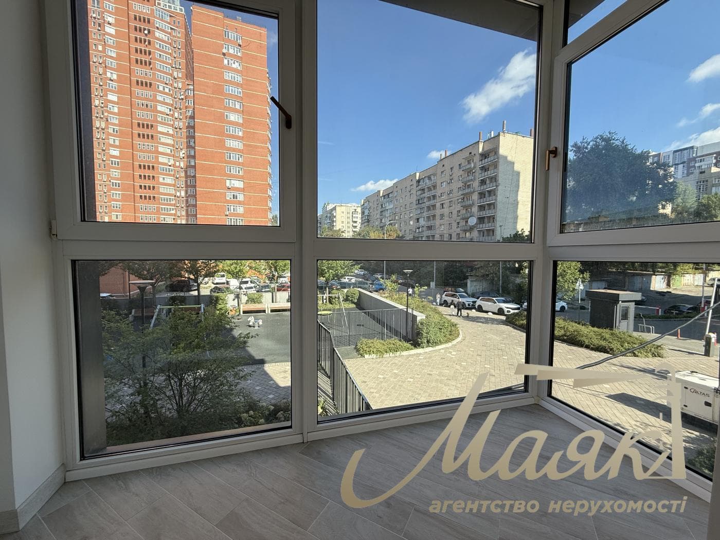 Продаж 4-кімнатної квартири площею 105 м² у ЖК «Французький квартал 2», Печерський район, Либедська