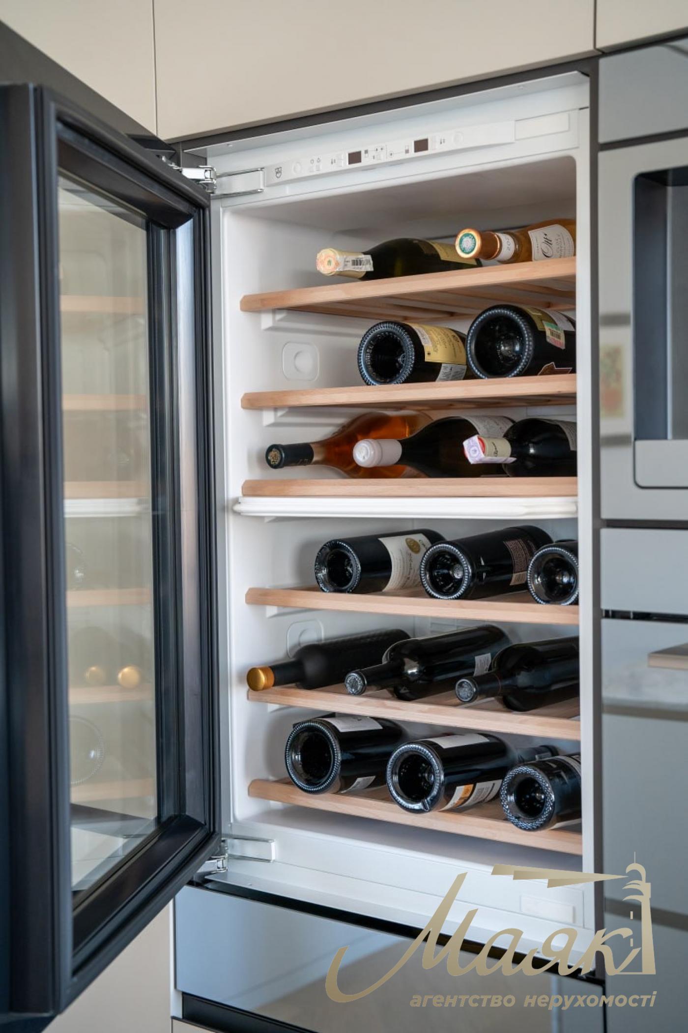 Rent 4 room apartment in LCD LCD Tetris Hall, Delovaya street, Pechersk, Kiev