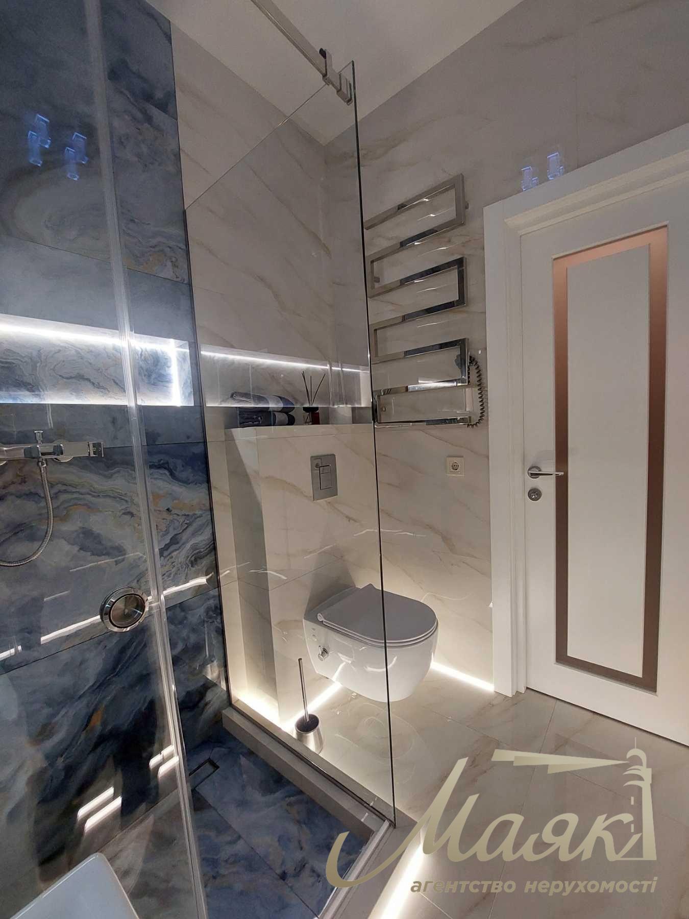 Оренда таунхауса 127м2 з терасою на даху