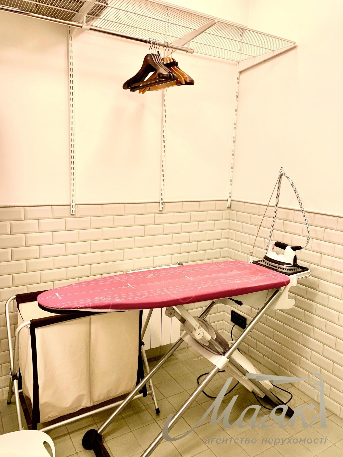 Продаж пентхауса 355м2, вул. Срібнокільська, 12, Позняки