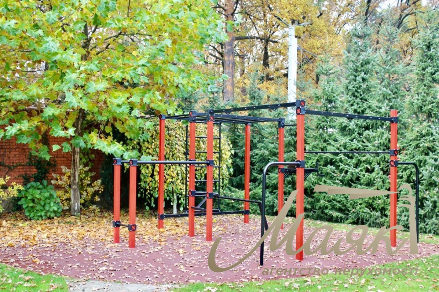 Продаж будинку 500 кв.м у Лісовому