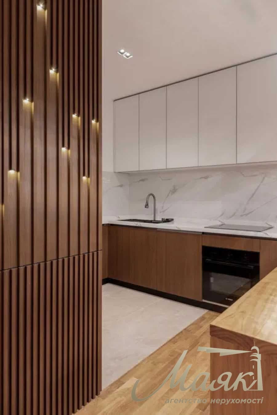 Rent a 3-bedroom apartment in the Taryan Towers residential complex named after John Paul II