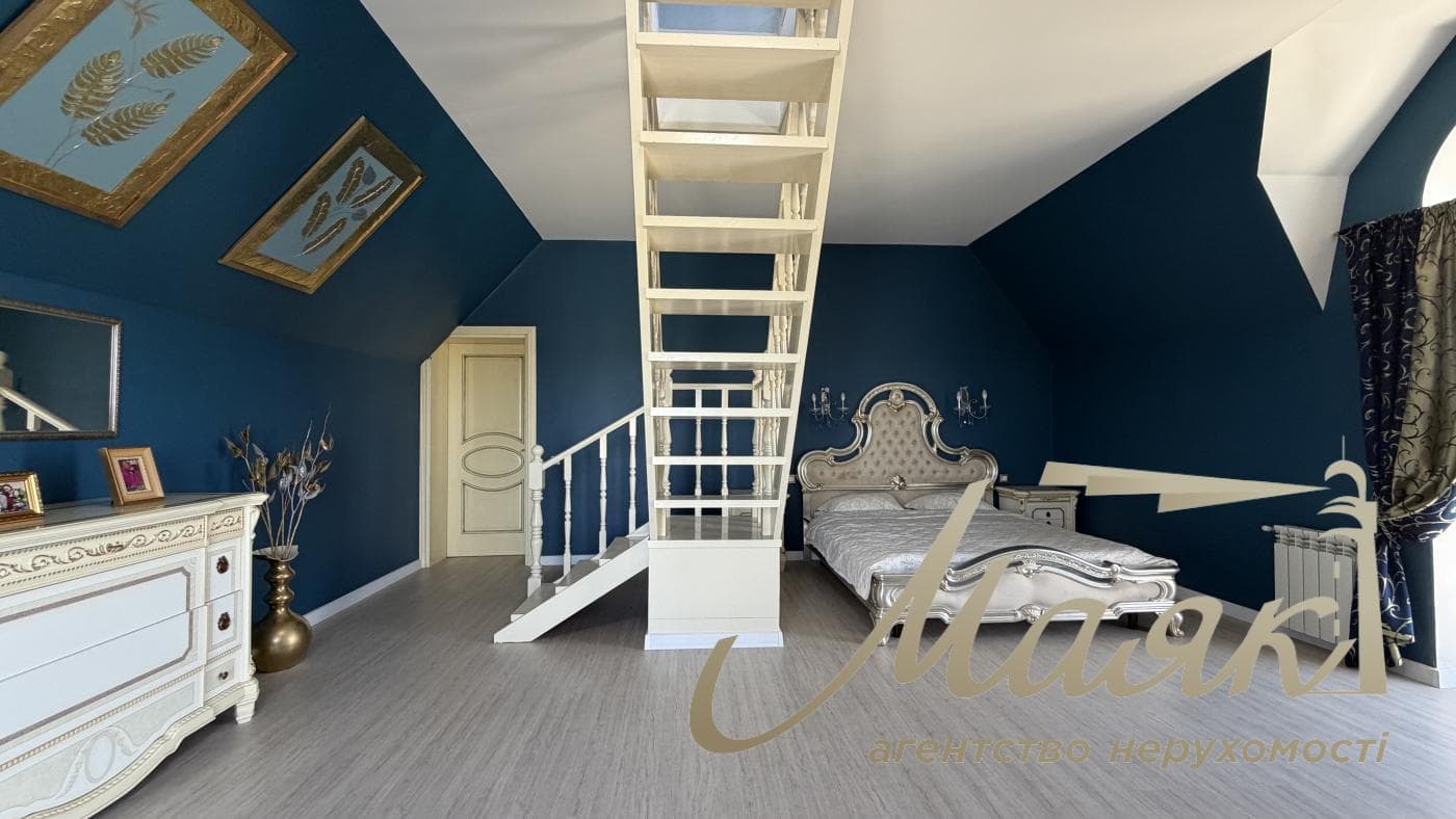 Продаж преміального 3х-поверхового будинку 350 м² у Гореничі, Бучанський район, Київська область