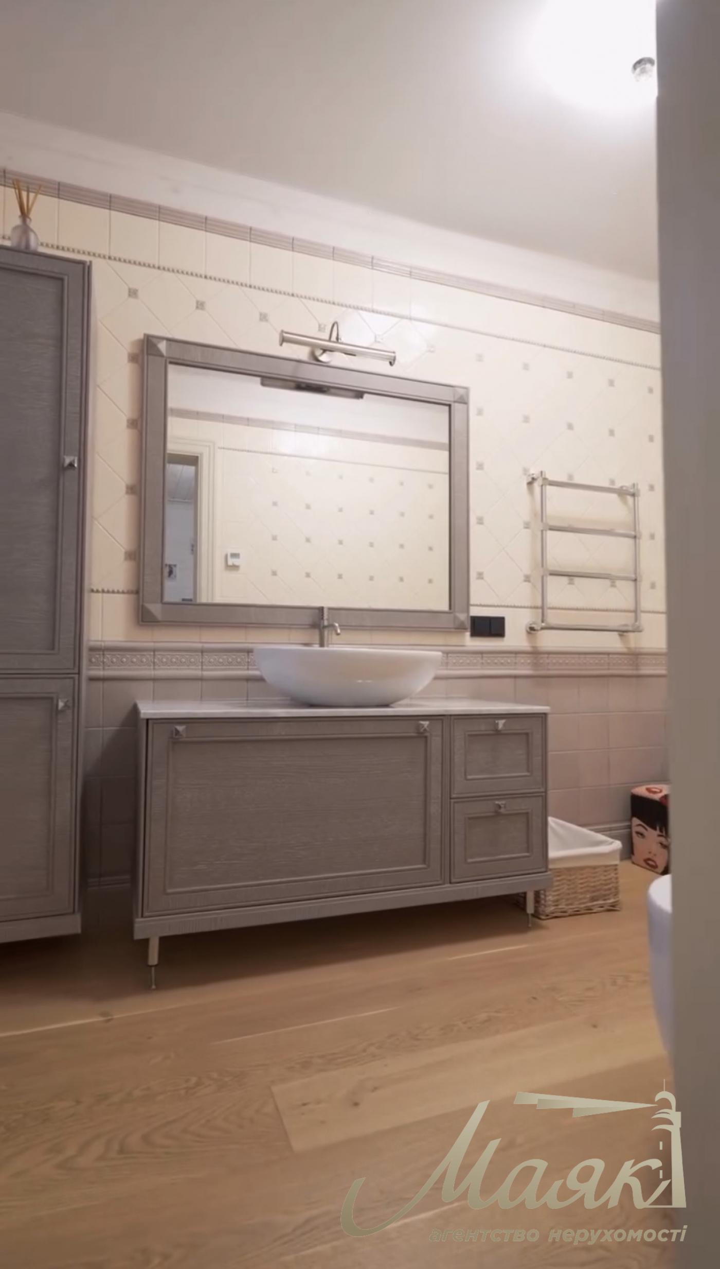 Продажа стильного 5-комнатного дома 377 м² в хуторе Мриги, Конча-Заспа, Голосеевский район Киева