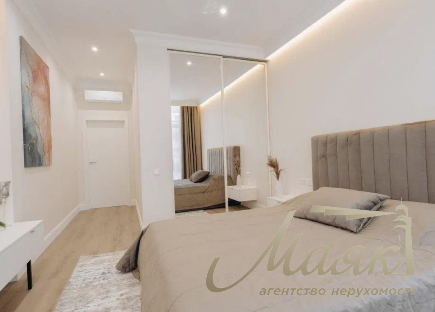 Продаж 3-кімнатної квартири 118м2 в ЖК "Новопечерські Липки", Драгомирова/Верхогляда 15Б, Печерський район