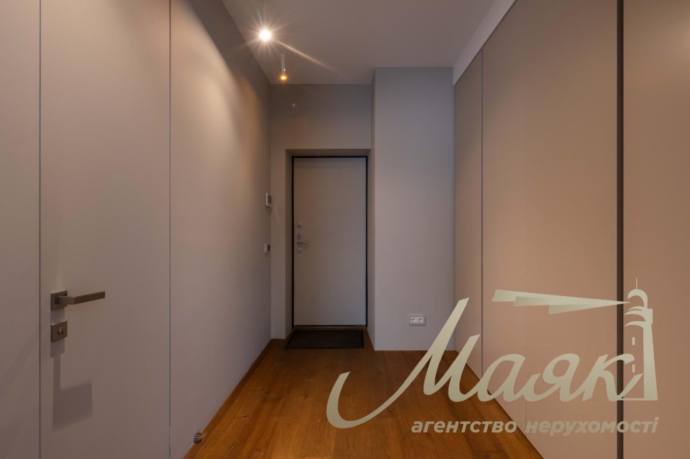 Продажа видовой однокомнатной квартиры,92 м2 в ЖК Бульвар Фонтанов Саперное Поле Печерск