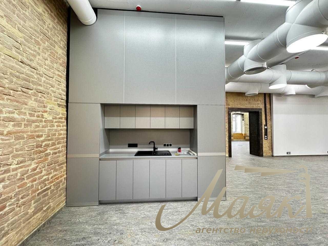 Оренда дизайнерського офісу в стилі LOFT 400м2 з терасою, вул. Велика Васильківська, Центр