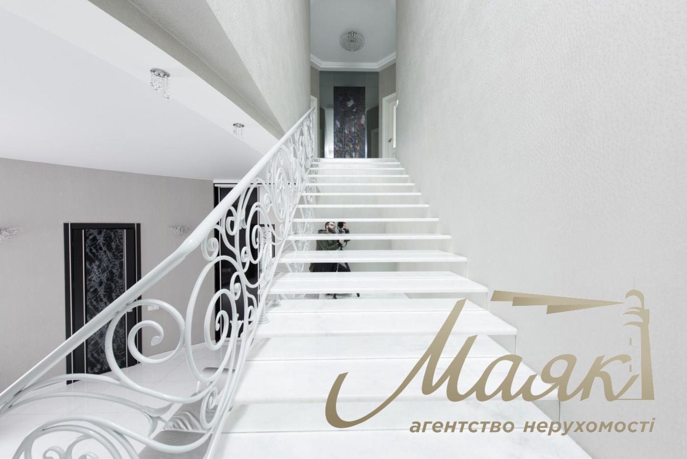 Продаж будинку (292м2) Оболонь, Київ
