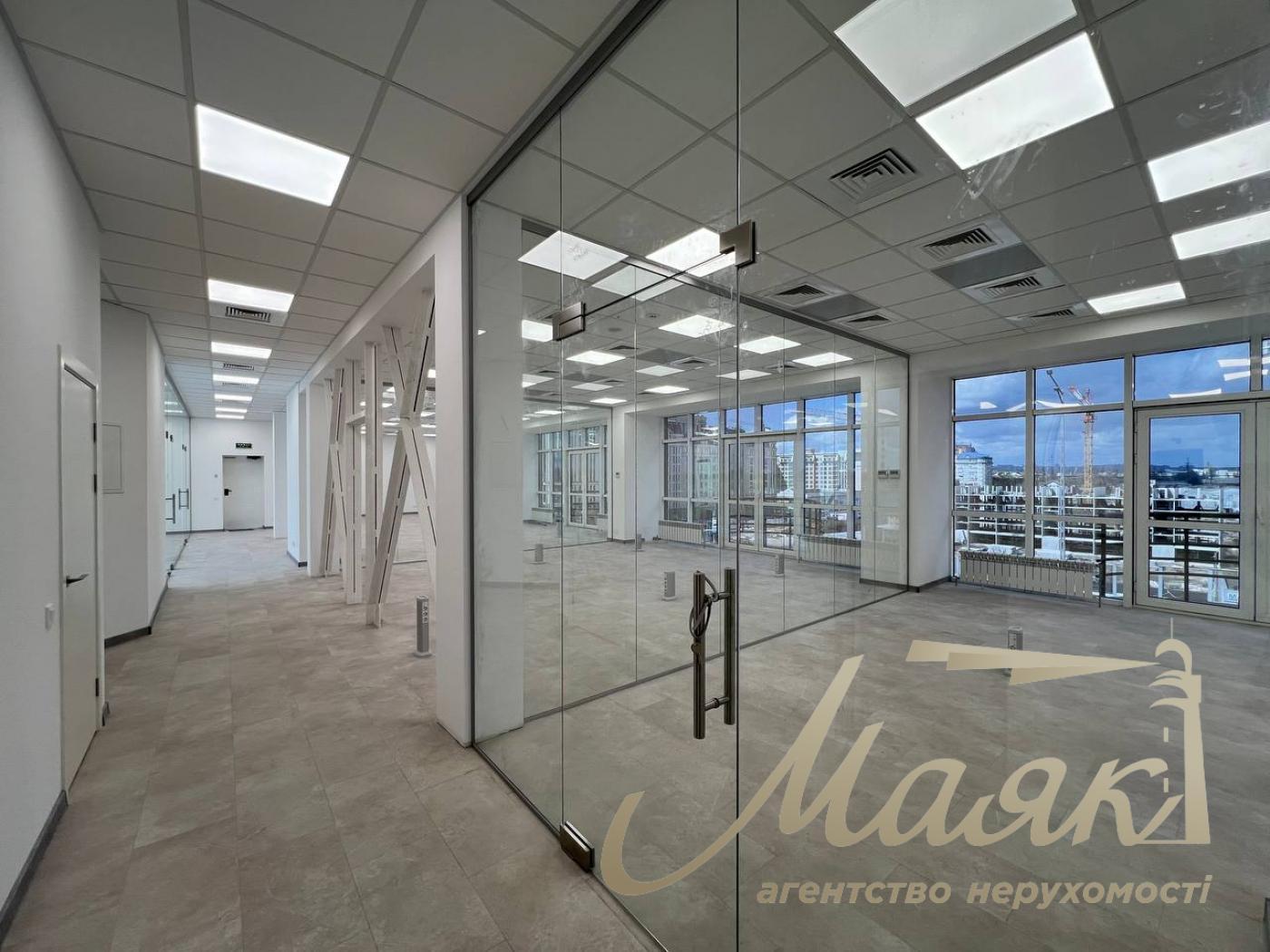 Office for rent with renovation 400m2, Verkhniy Val, Podol