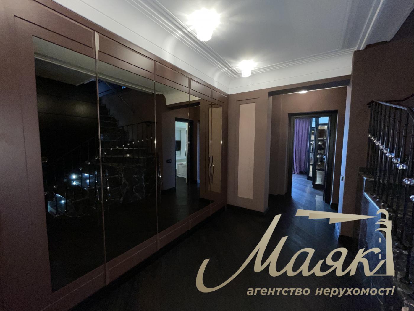 Rent penthouse str. Sribnokilska, Poznyaki, Osokorki