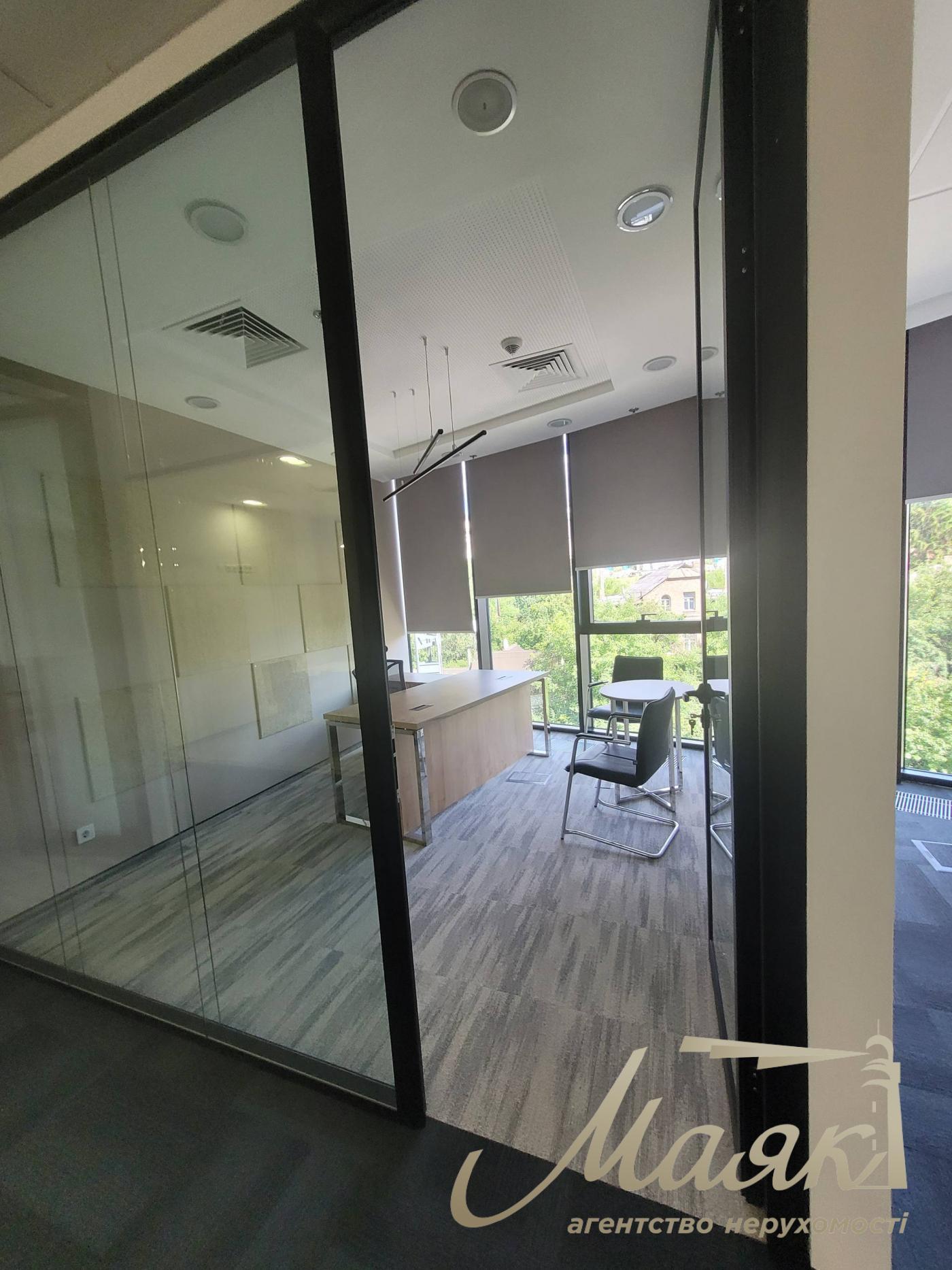 Аренда офиса 206м2 БЦ IQ ул. Болсуновская 13-15 , Печерский район