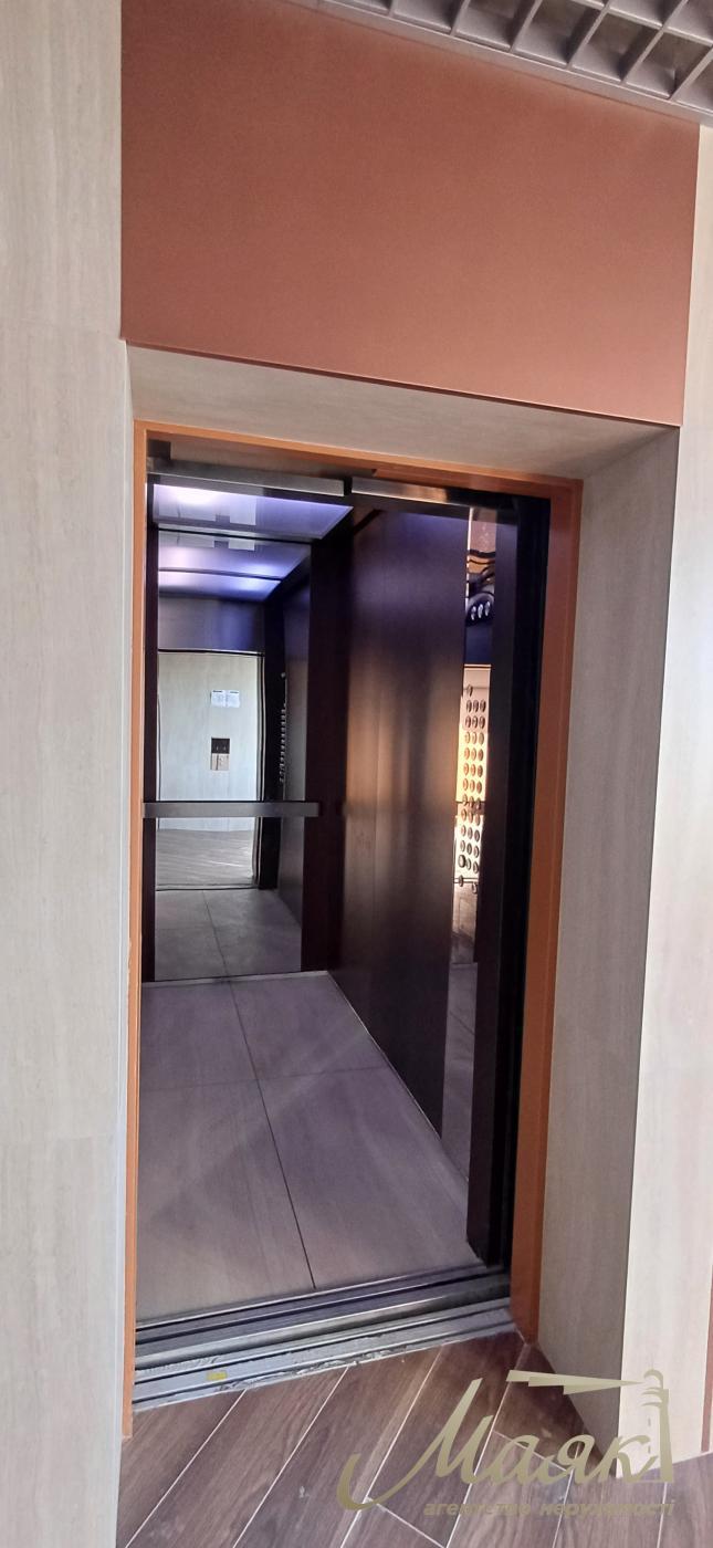 Продаж 2-кімнатної квартири 44м2 ЖК Метрополіс, вул. Академіка Заболотного, Теремки