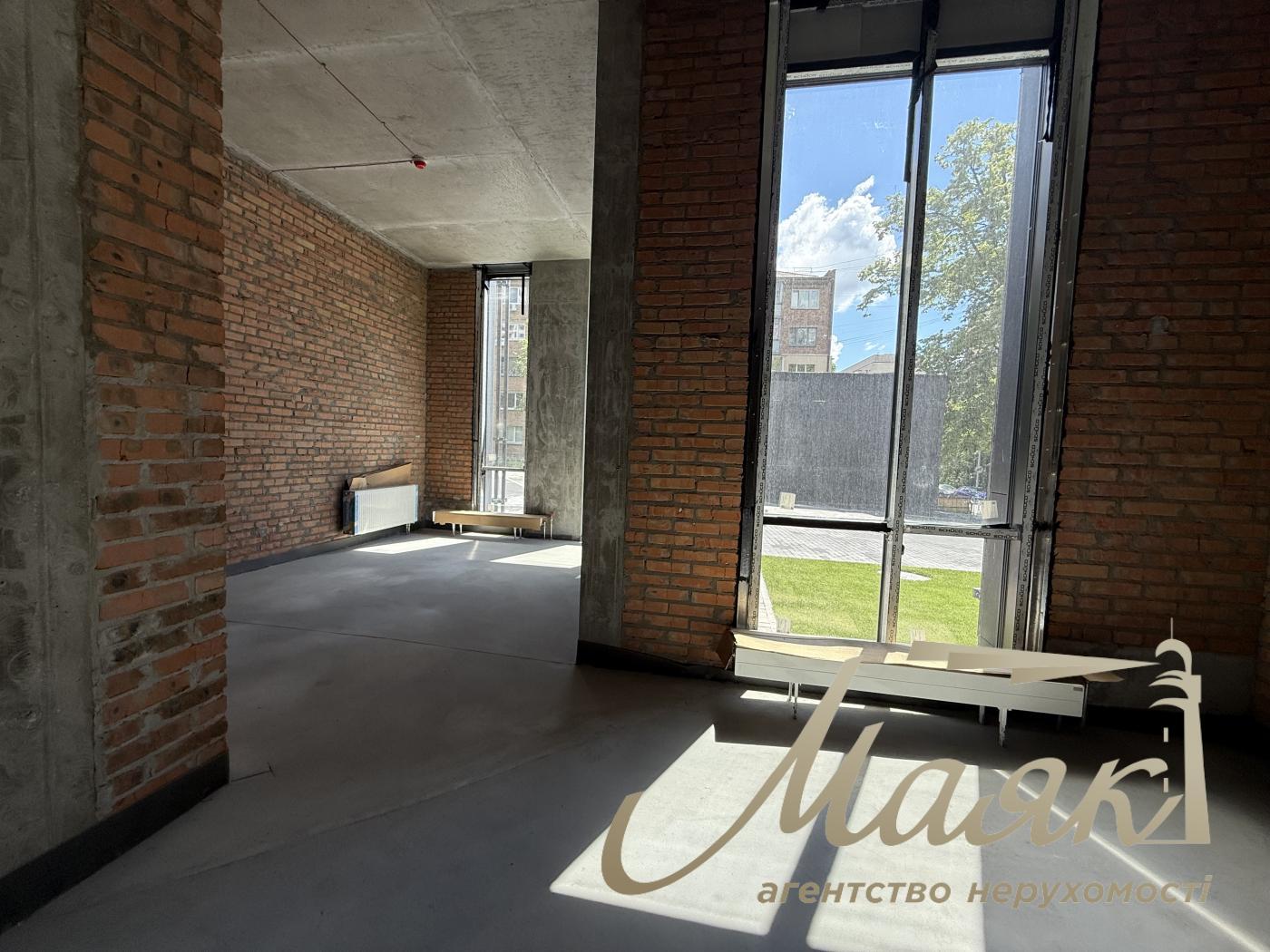 Оренда фасадного 110м2 приміщення ЖК Трініті вул. Тютюнника, 39/2