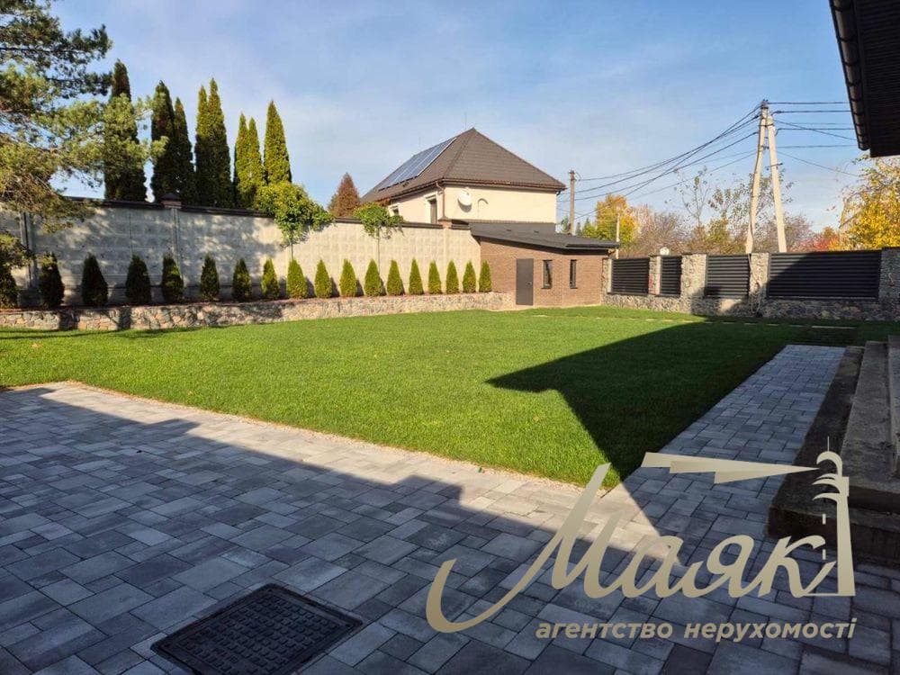 Продаж будинку преміум-класу 286м2 с. Плюти, Обухівський напрямок, Київс