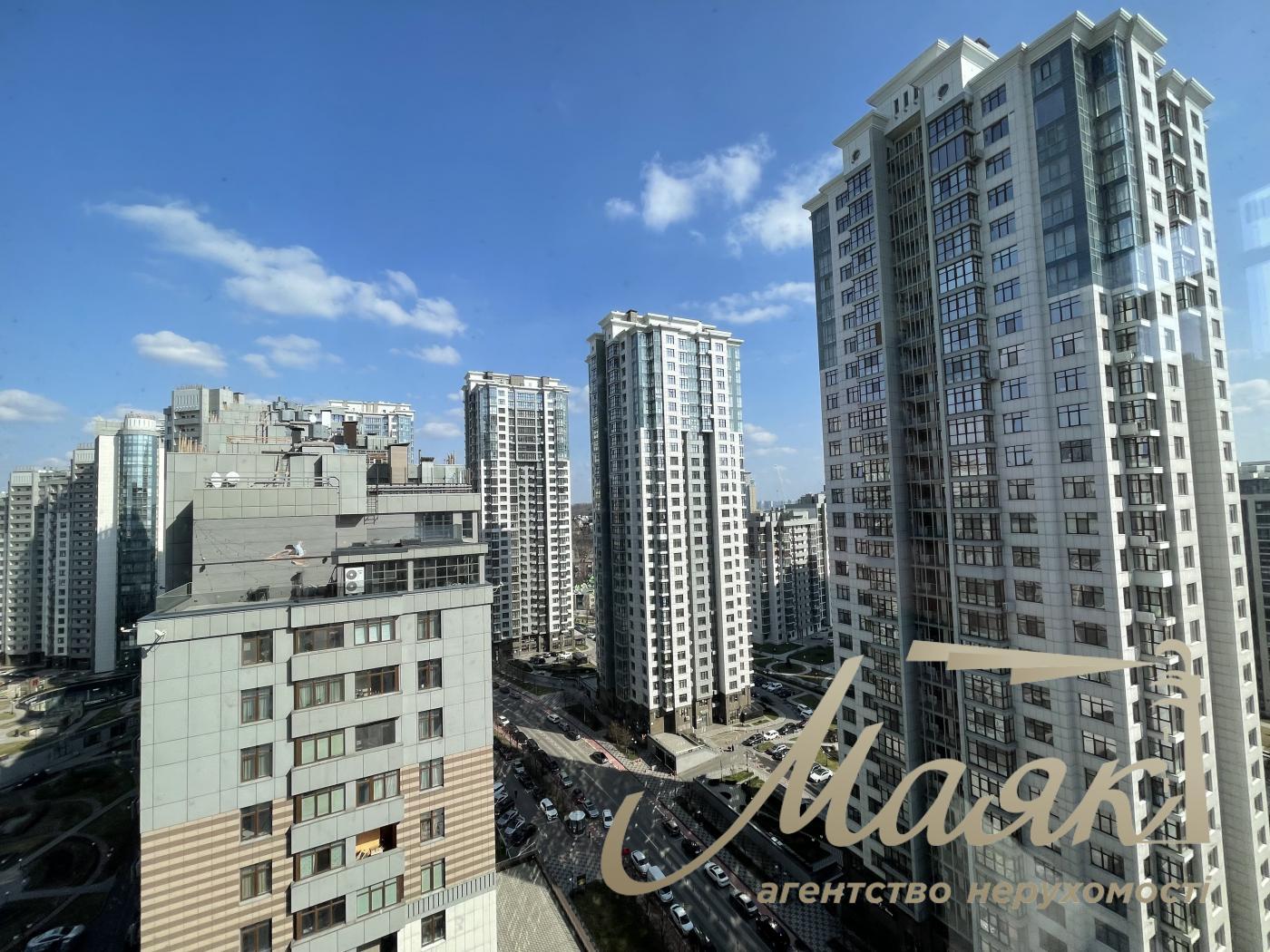 Продаж 4-х кімнатної квартири, 178 м2 у ЖК Новопечерські Липки Драгомирова