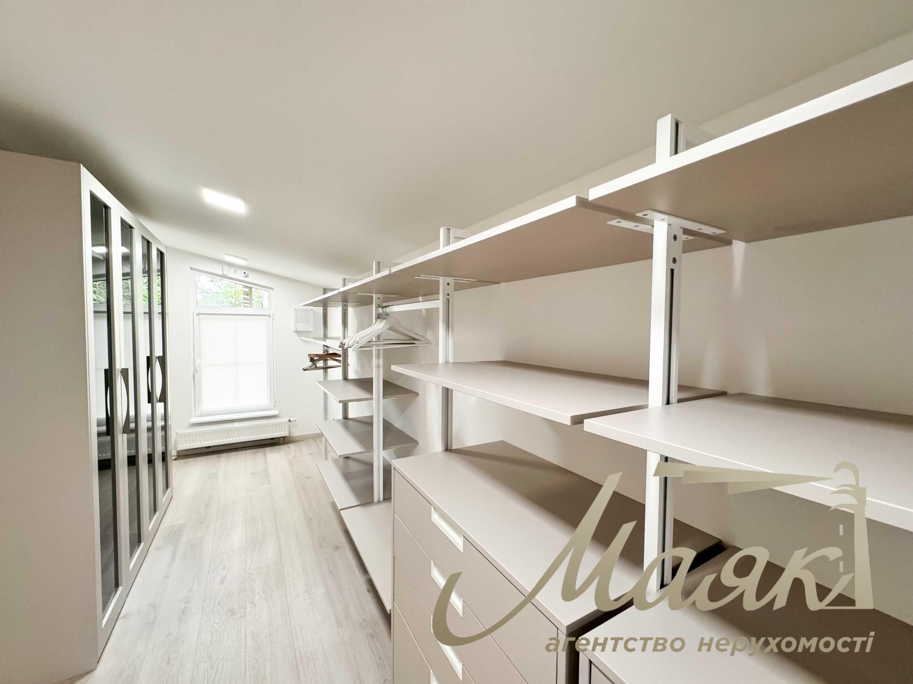 Продаж будинку лісова Буча, з ремонтом 220 м, 10 соток, басейн