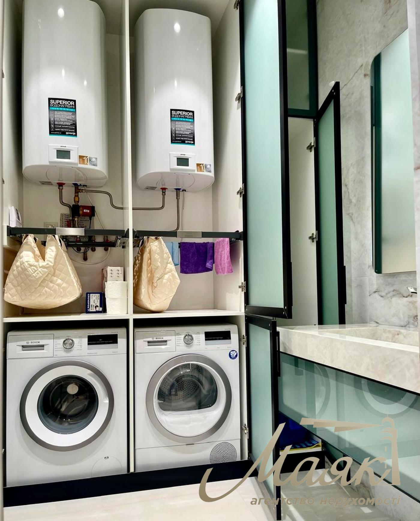 Продаж 4-кімнатної квартири 190м2 в ЖК "Новопечерські Липки" Адреса: вул. Верхогляда (Драгомирова) 15-А, Печерський район, Київ.