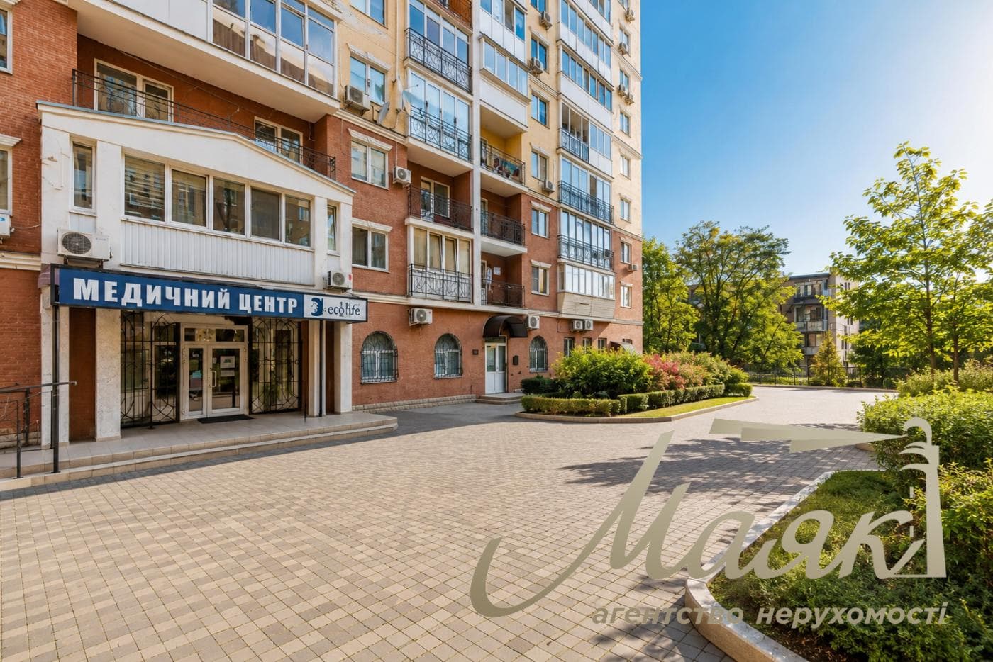 Оренда фасадного приміщення по вул.Сирецька 32, Подільський район.