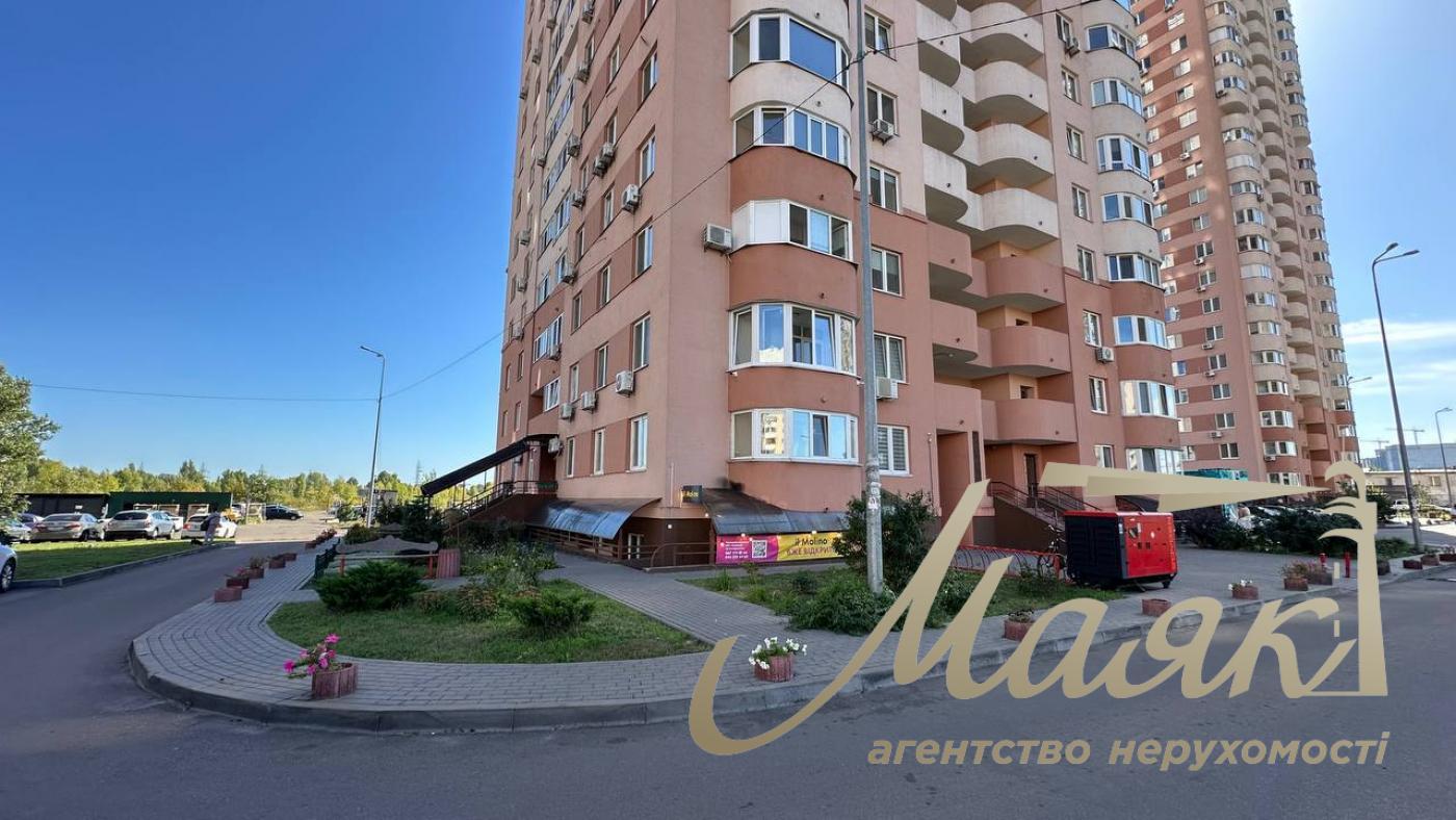 Продаж 3-кімнатної квартири вул.Соломії Крушельницької 15-Б, Позняки, Харківська