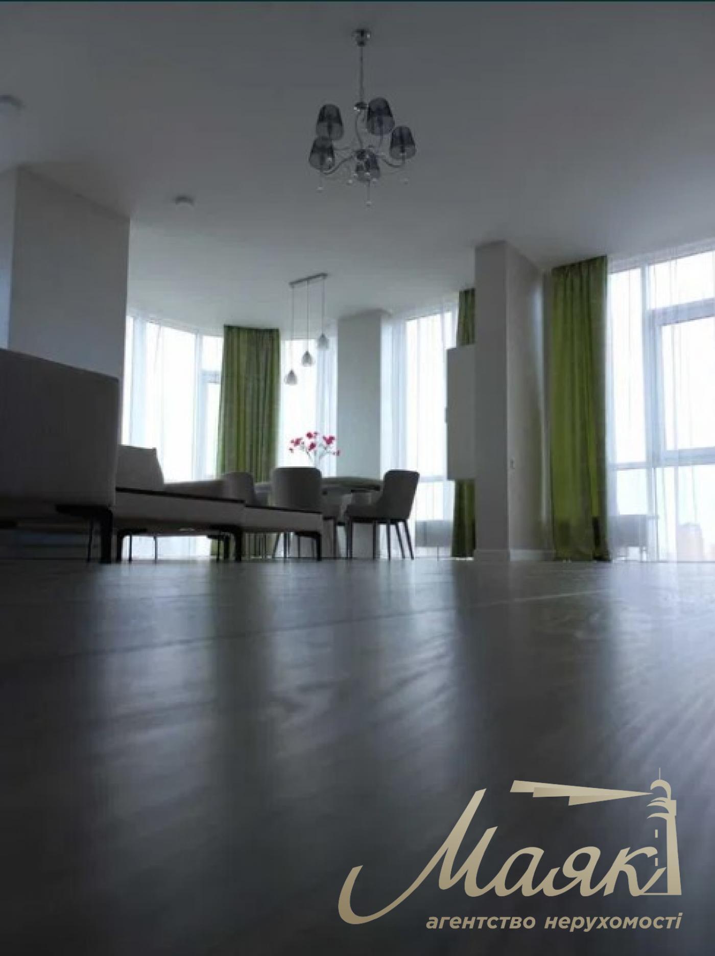 Оренда 3-к квартири 115м2, ЖК ''Новопечерський Двір''