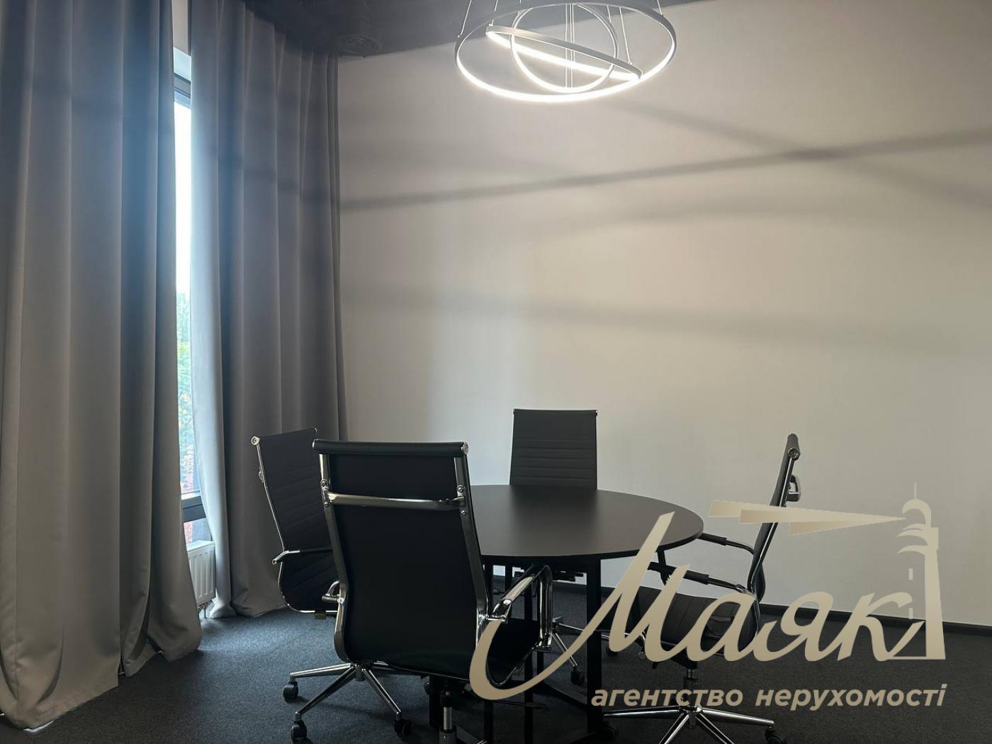 Оренда офісу 680м2 в ЖК Нью Йорк по вул.Антоновича 74, Олімпійська