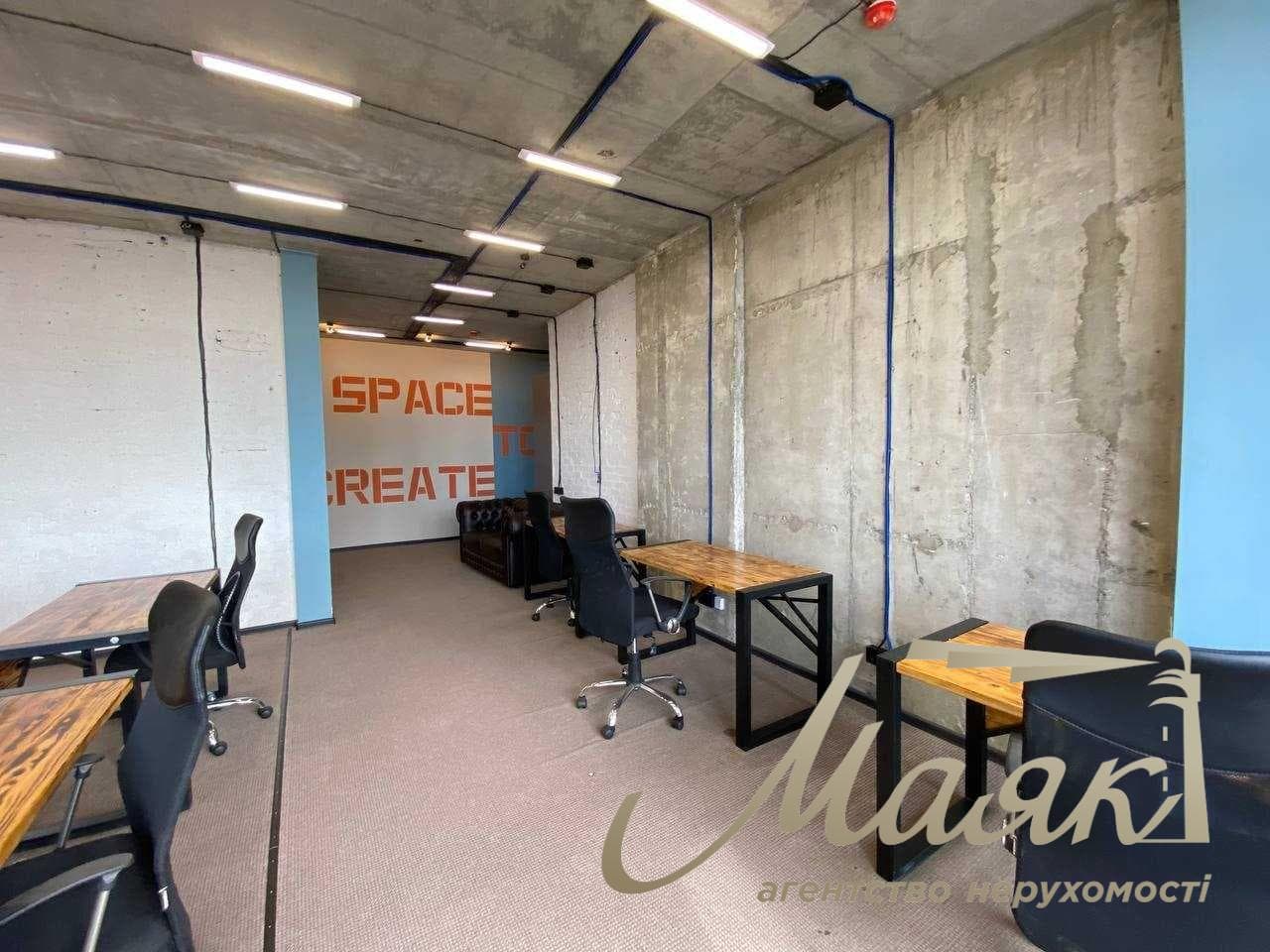 Оренда офісу з меблями площею 165 м², вул. Коновальця, ЖК «Панорама» на Печерську