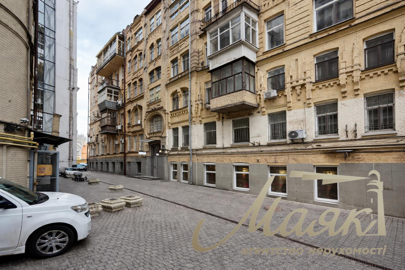 Продажа 5-комнатной квартиры, 156м², Золотые Ворота, ул. Ярославов Вал, 14 (вторая линия), Киев