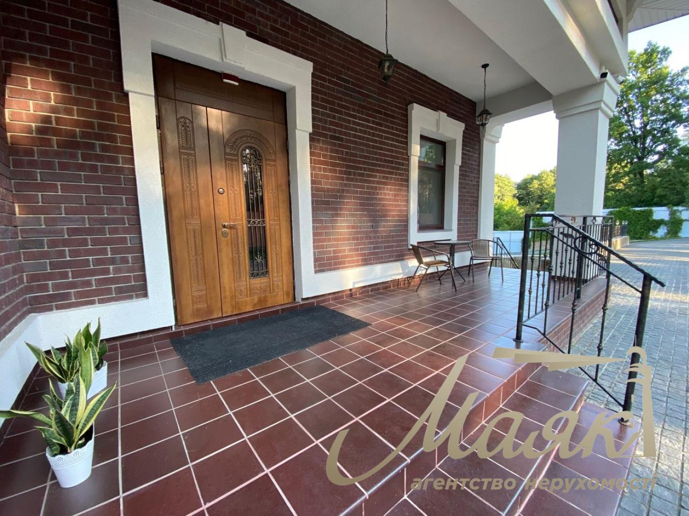 House for sale 1000 m2 Gostomel