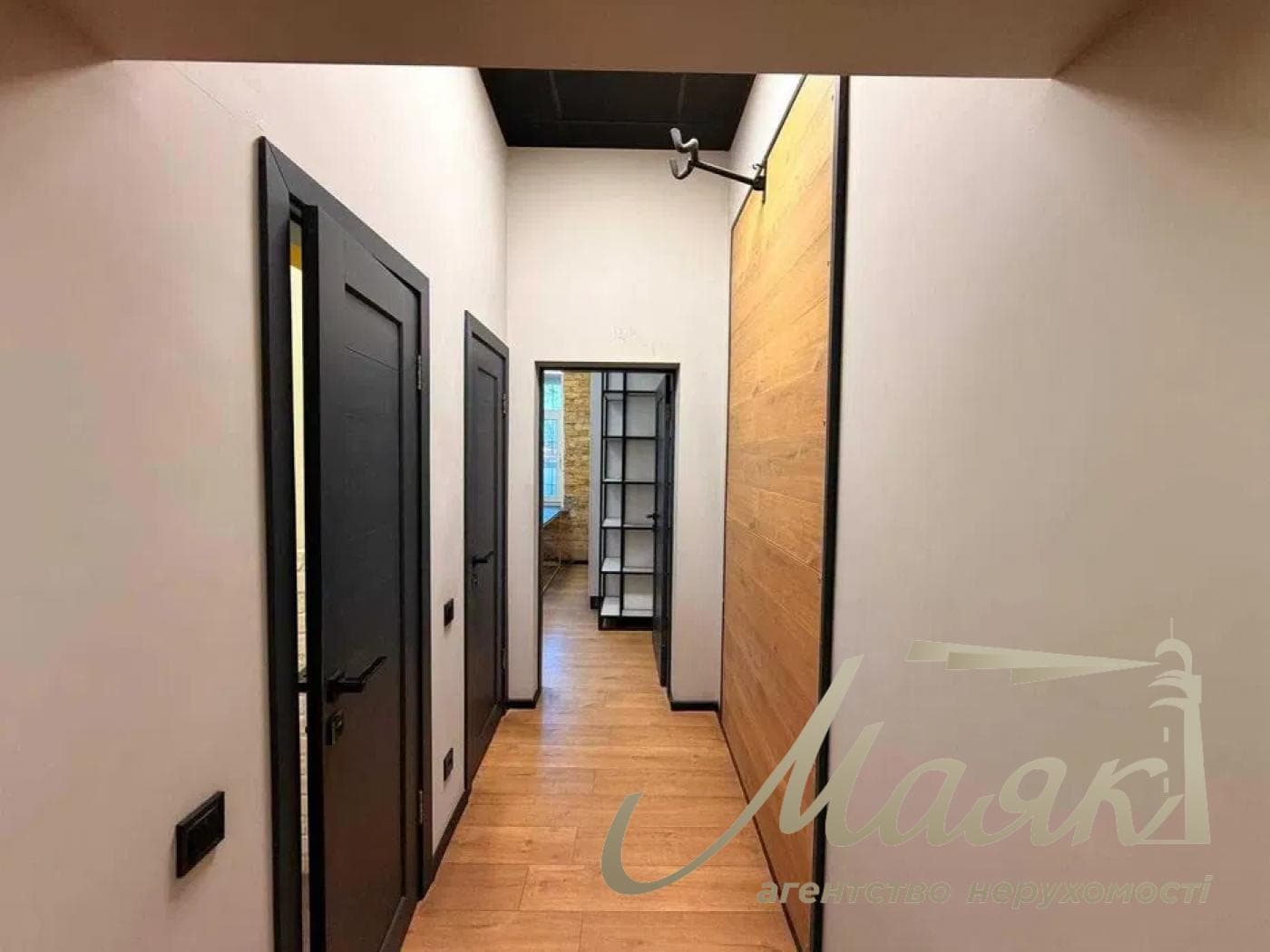 Оренда офісу площею 200 м², 1-й поверх, вул. Шота Руставелі, Печерськ