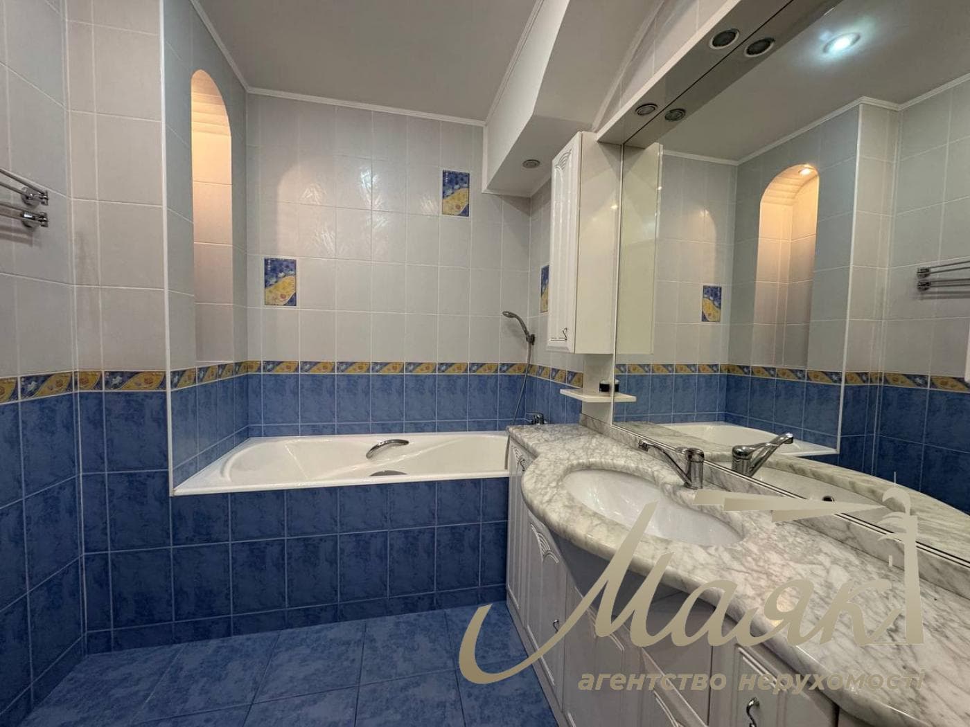 Аренда 3к квартиры, 107м2, Ахматовой 16Б