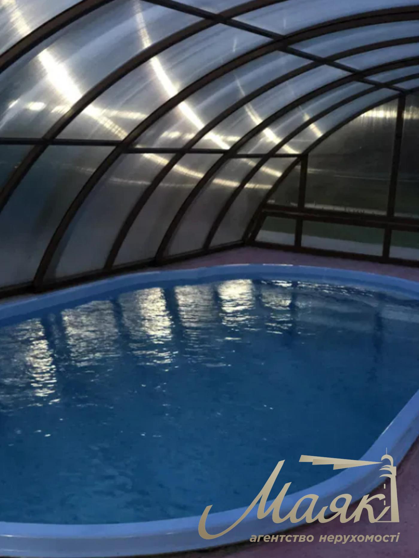 Rent a house 350m2 Osokorki, 1st East-far lane