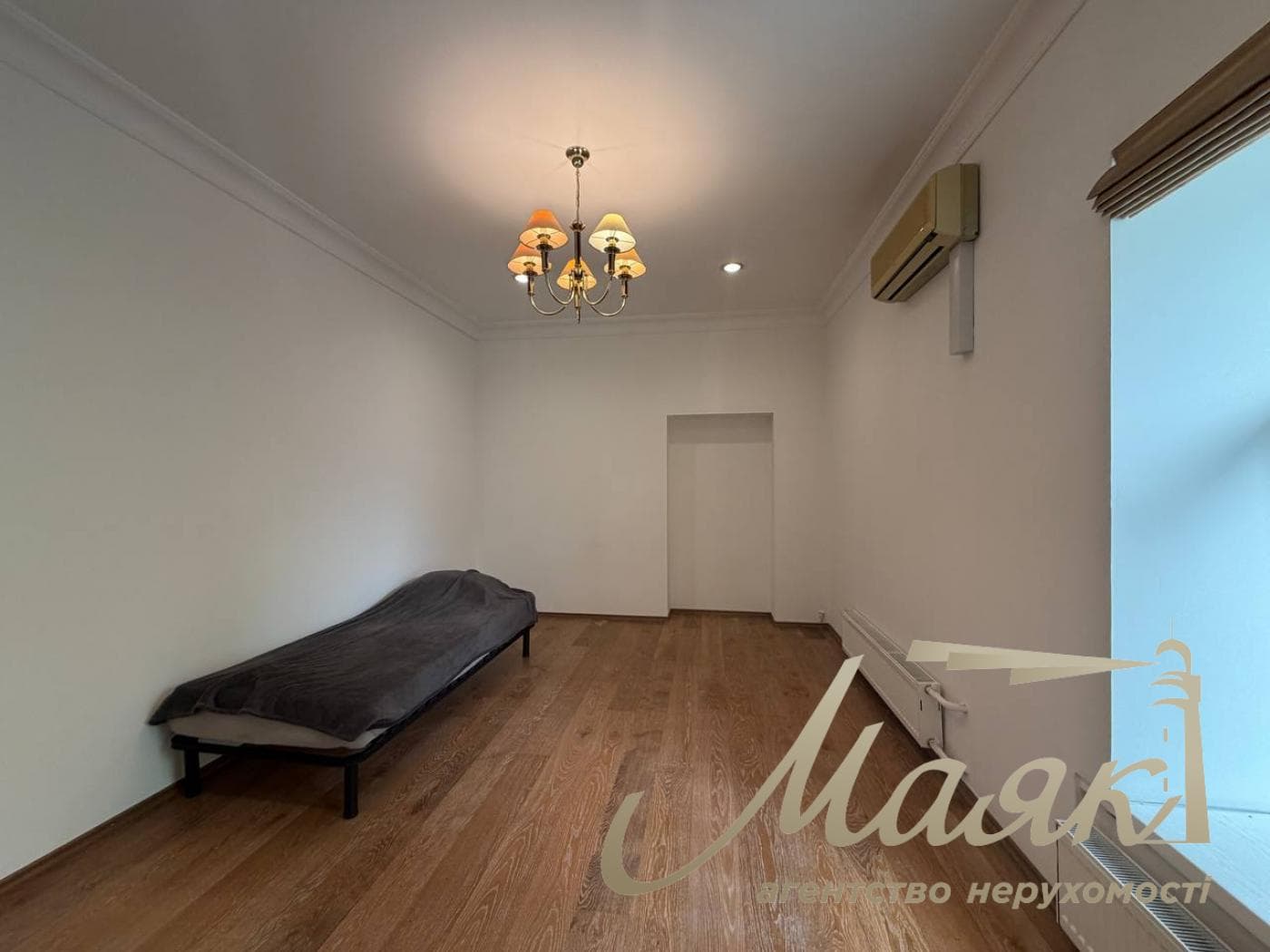 90-square-meter office for rent at 16 Lyuteranskaya St., Lipki, Khreshchatyk.