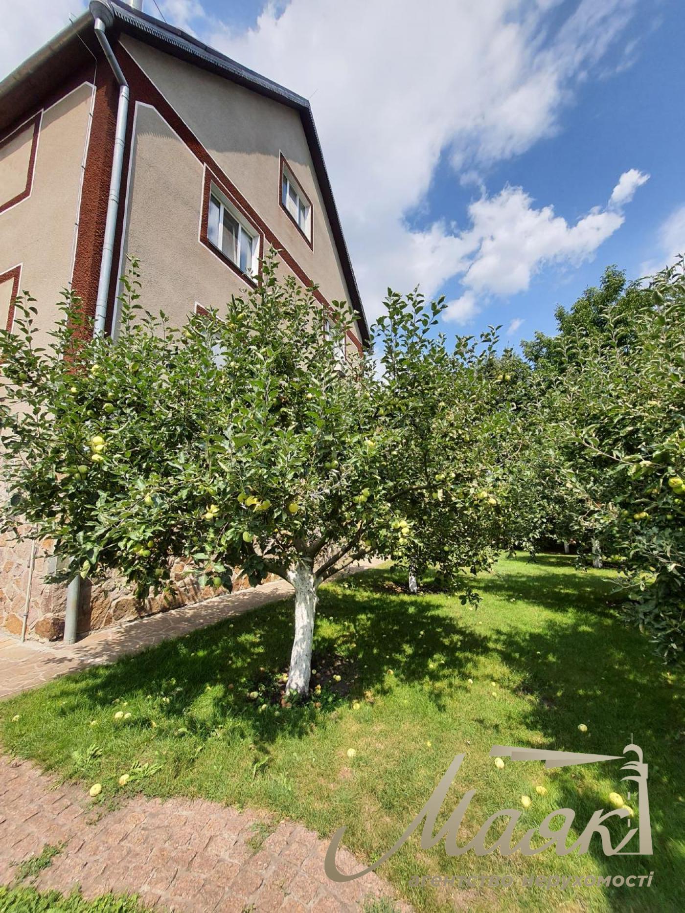 Продаж будинку 550м2 у с. Крюківщина, під Києвом