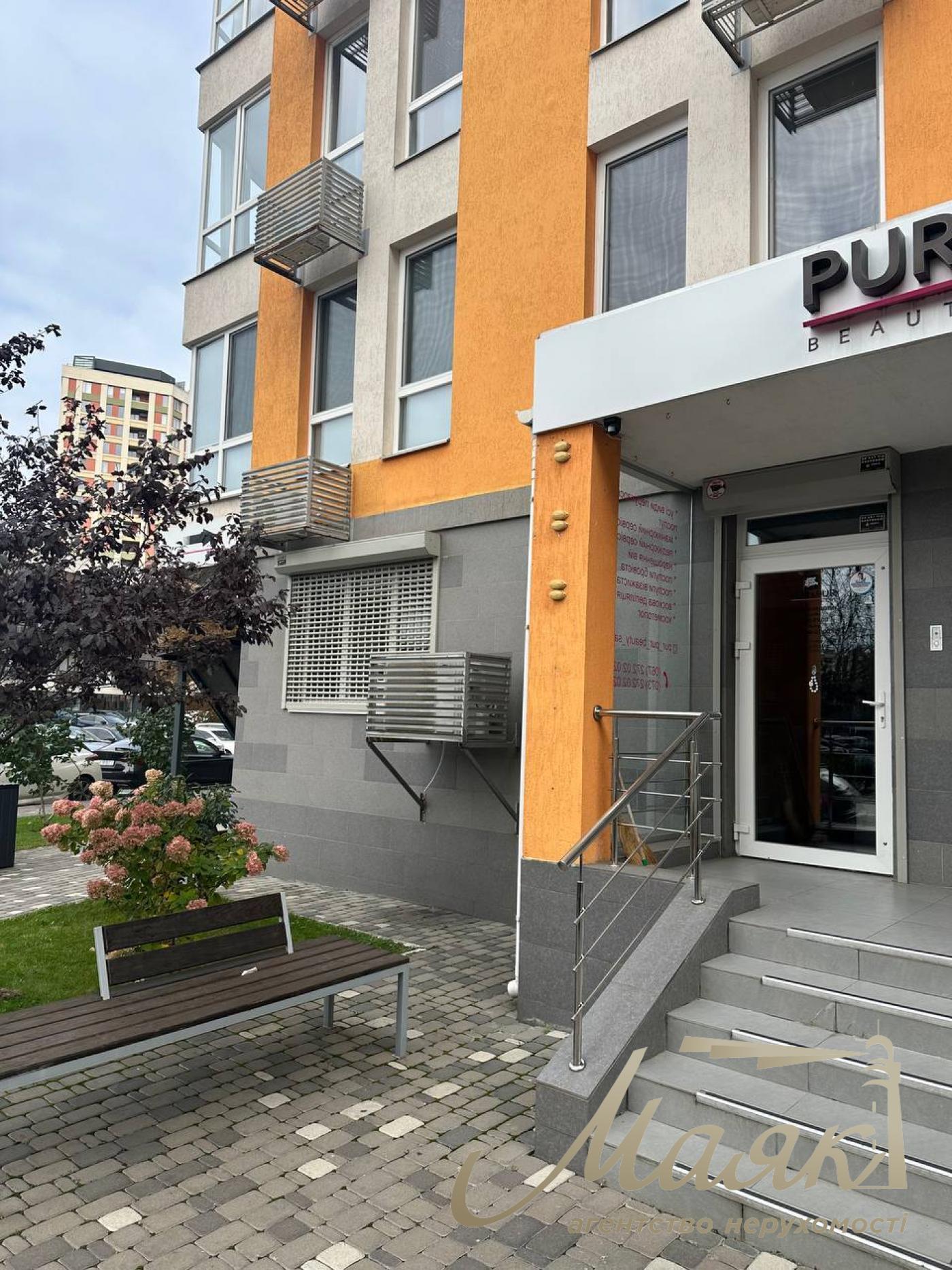 Commercial premises for rent 47m2 in LCD Nivki Park, Nivki