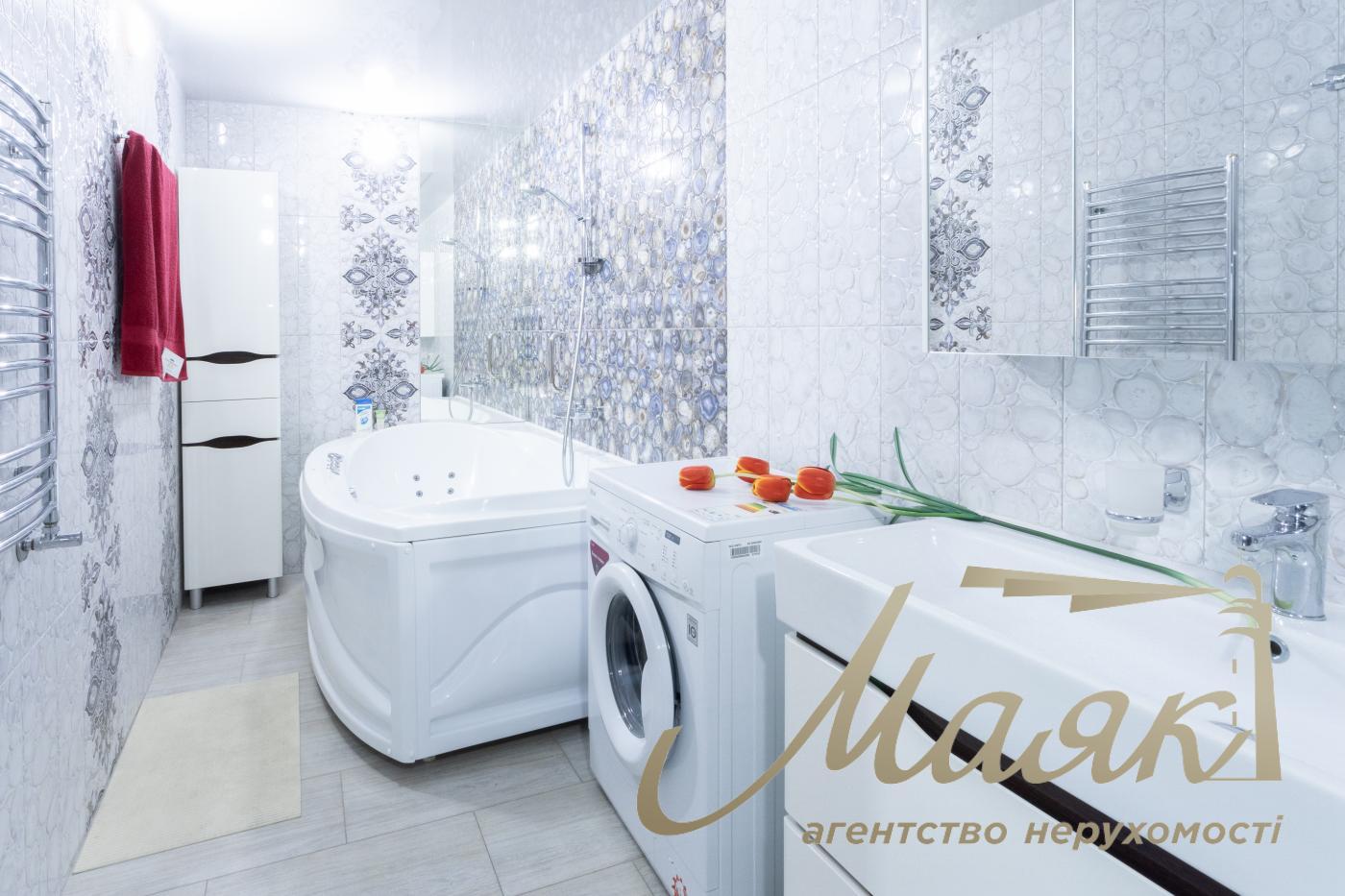 Продажа видового трехуровнего пентхауса 555м2, Ковпака 17, Нижний Печерск, метро Лыбедская