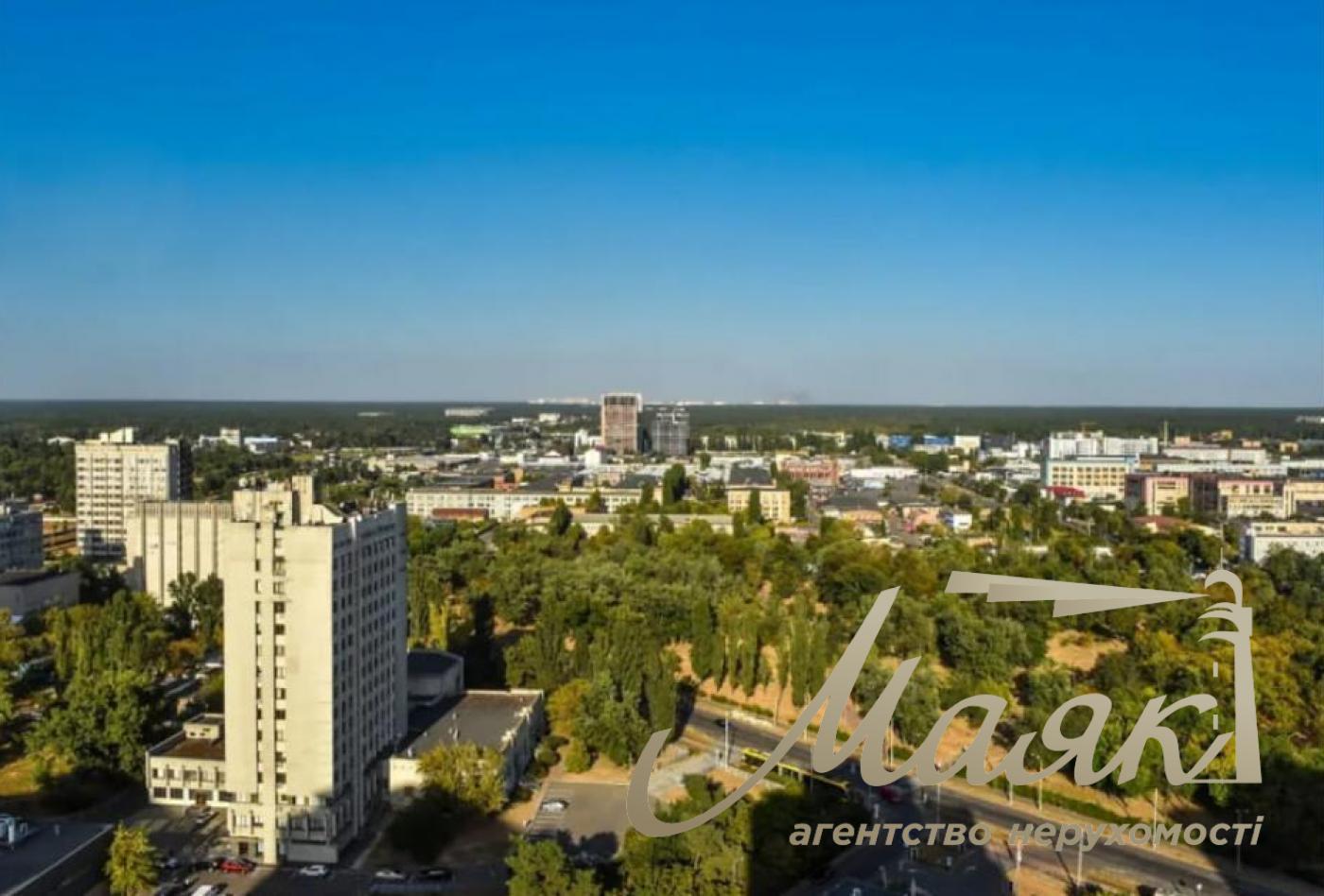 Продажа двухуровневой 4к квартиры ул. Гната Хоткевича, Черниговская