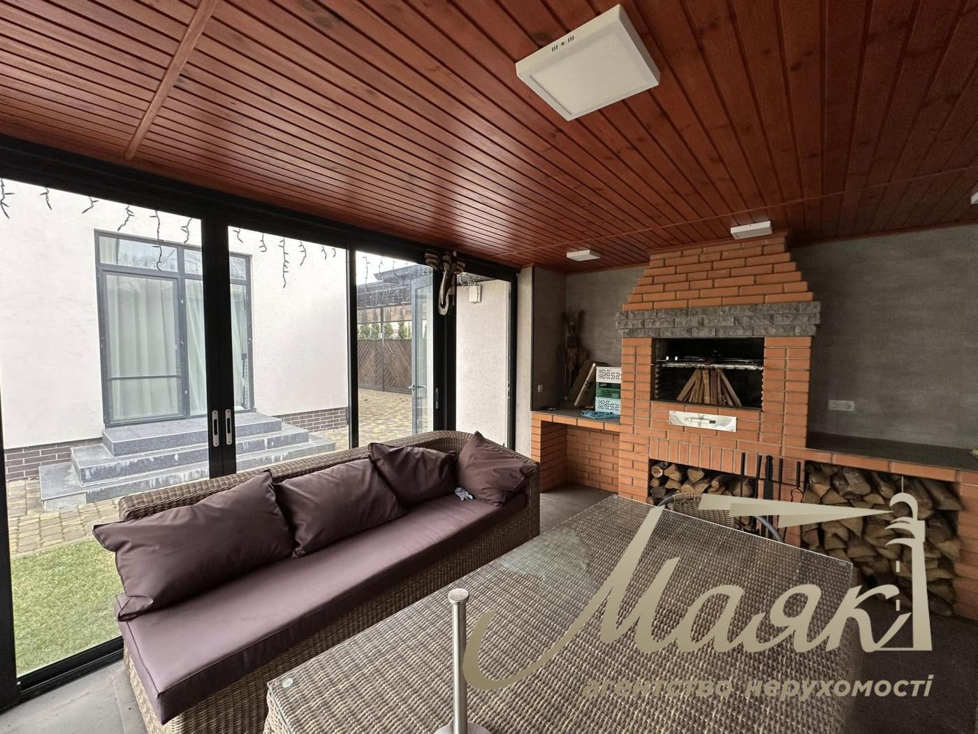 Продажа дома с ремонтом на Петропавловской Борщаговке, Киев.