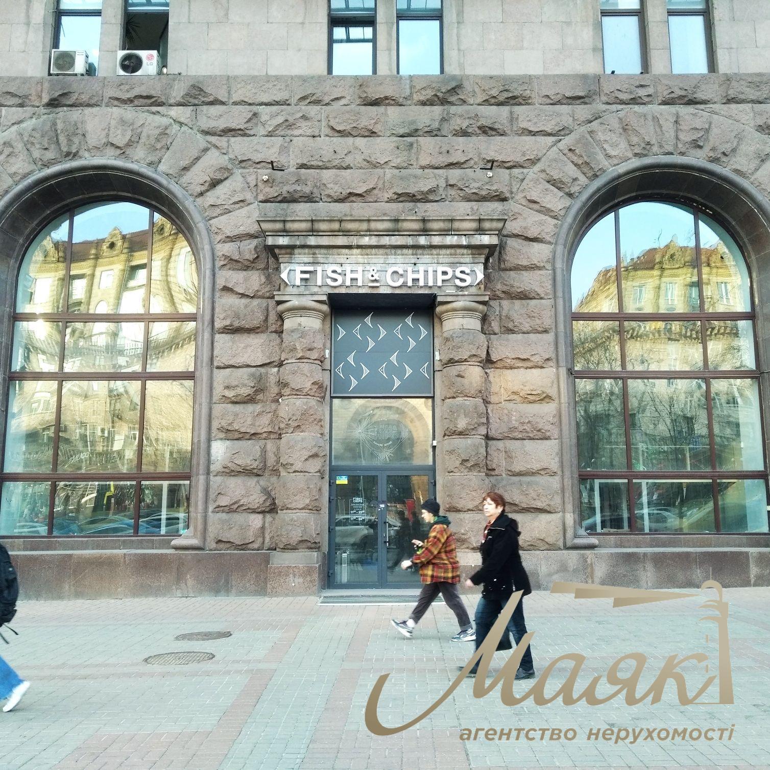 Оренда комерційного приміщення на Хрещатику, 24, Прохідний фасад.