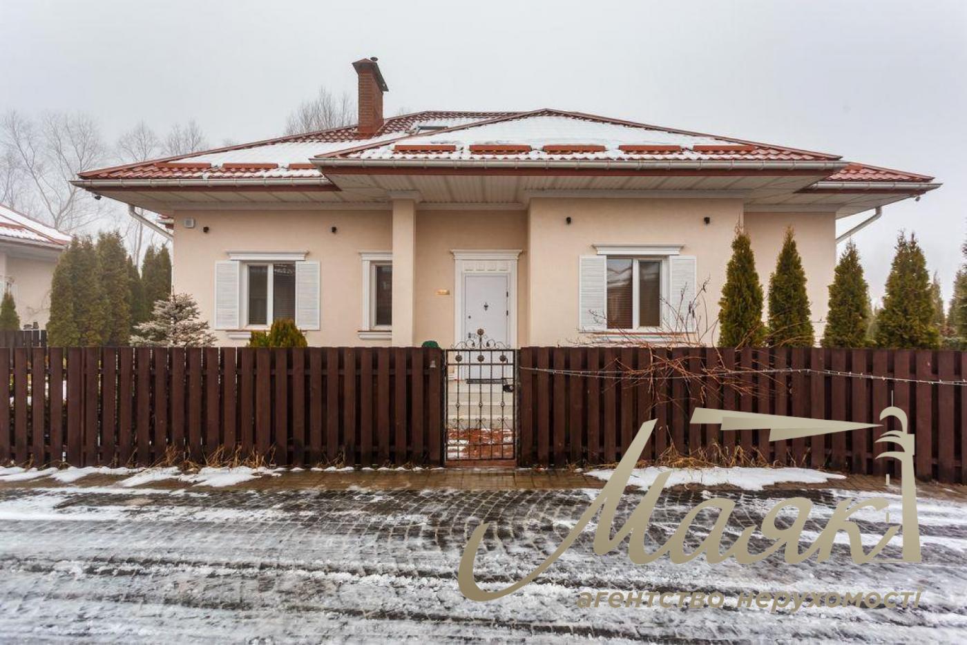 Продаж 2-поверхового будинку 210м2 с.Підгірці, Романків