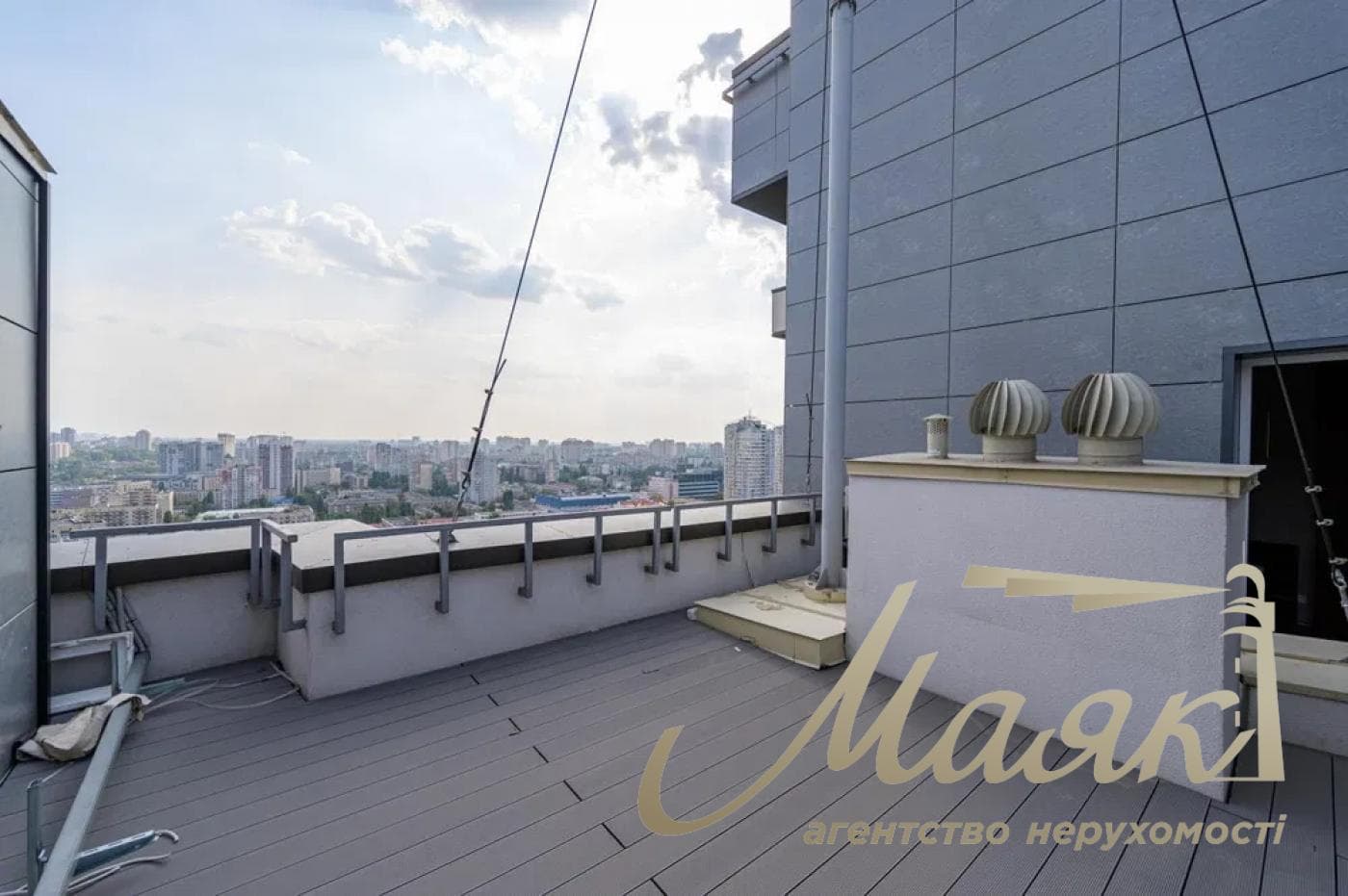 Оренда офісу з гарним видом площею 221 м² у бізнес-комплексі Crystal Hall, Берестейський проспект, Шулявка