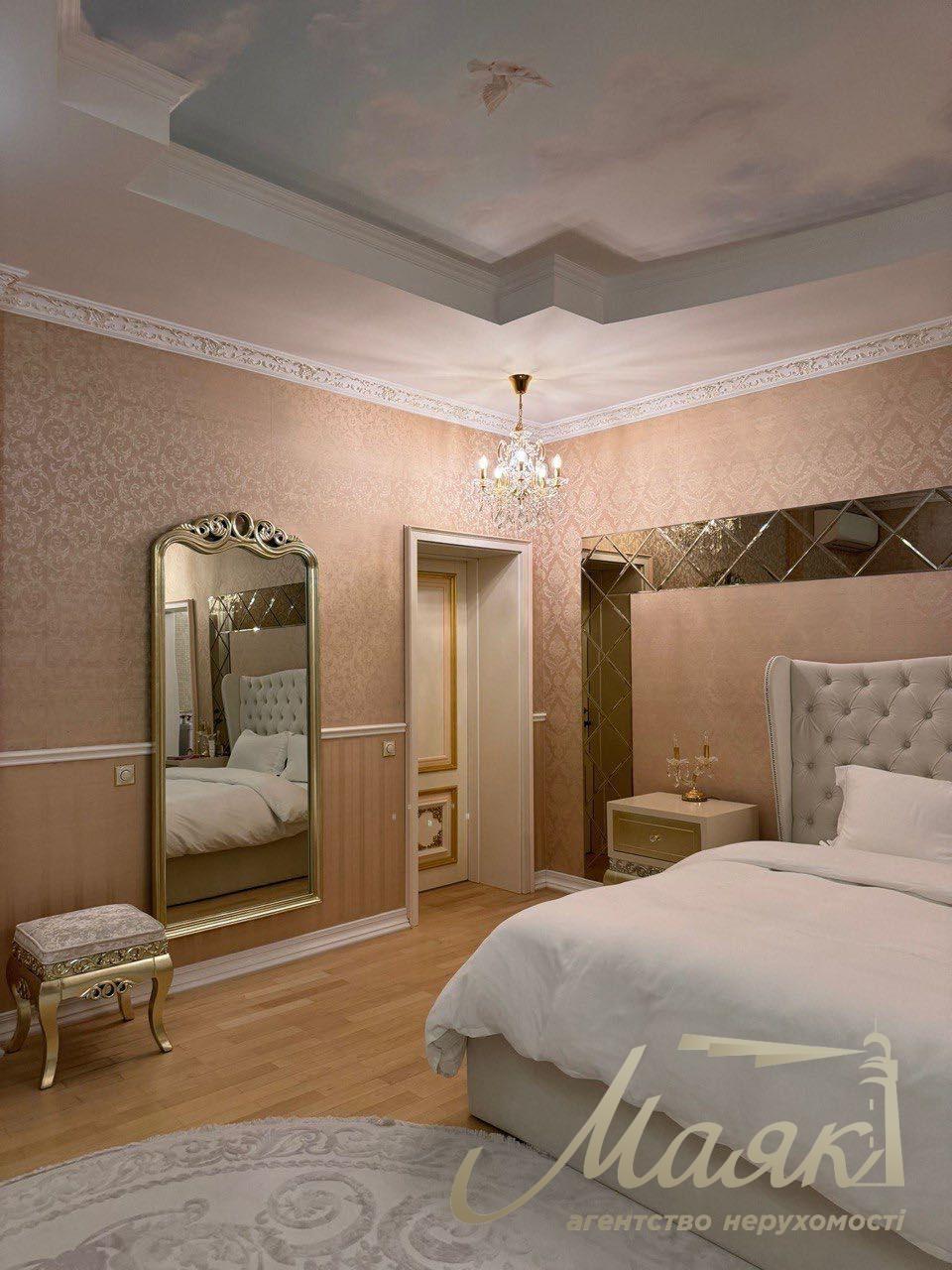 Rent a house 470m2 with access to water in SMT Kozin/Koncha zaspa