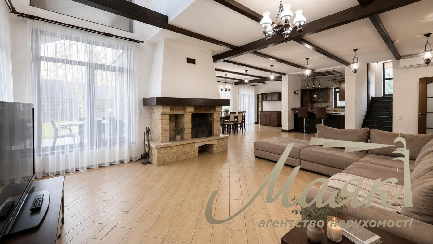 Rent a house K.Zaspa, Kozin, Pluti, rent a house in the town, swimming pool, forest, protection
