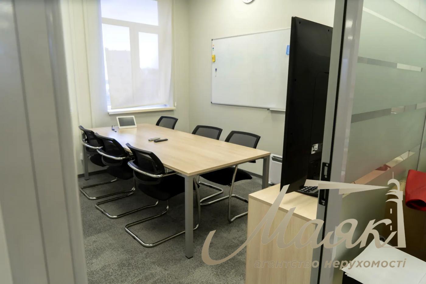 Rent office 180m2 Baggovutovska str. 23, Shevechkovsky district.