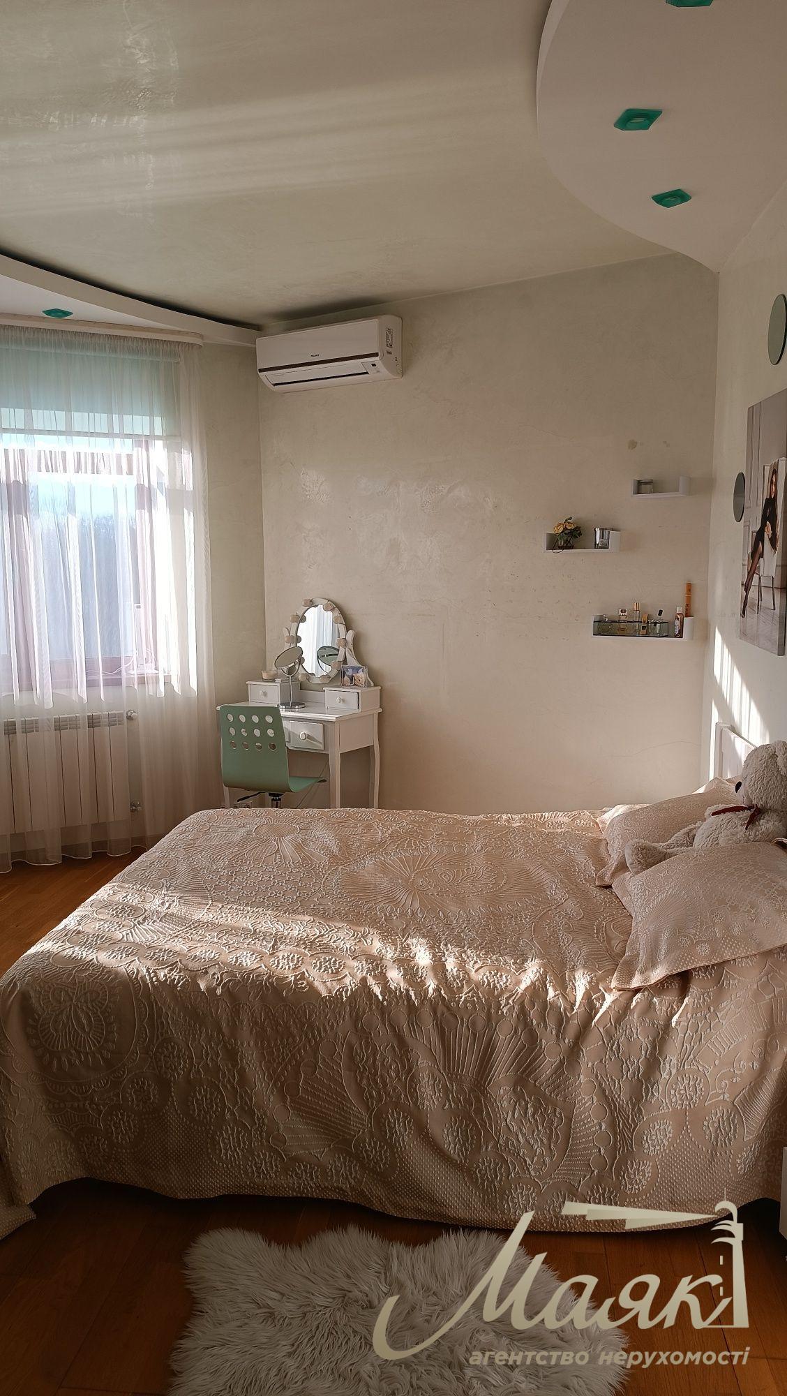 For sale house 470m2 str Brodovska with. Chapaevka / Vita-Litovska, Kyiv, Goloseevsky r-n.