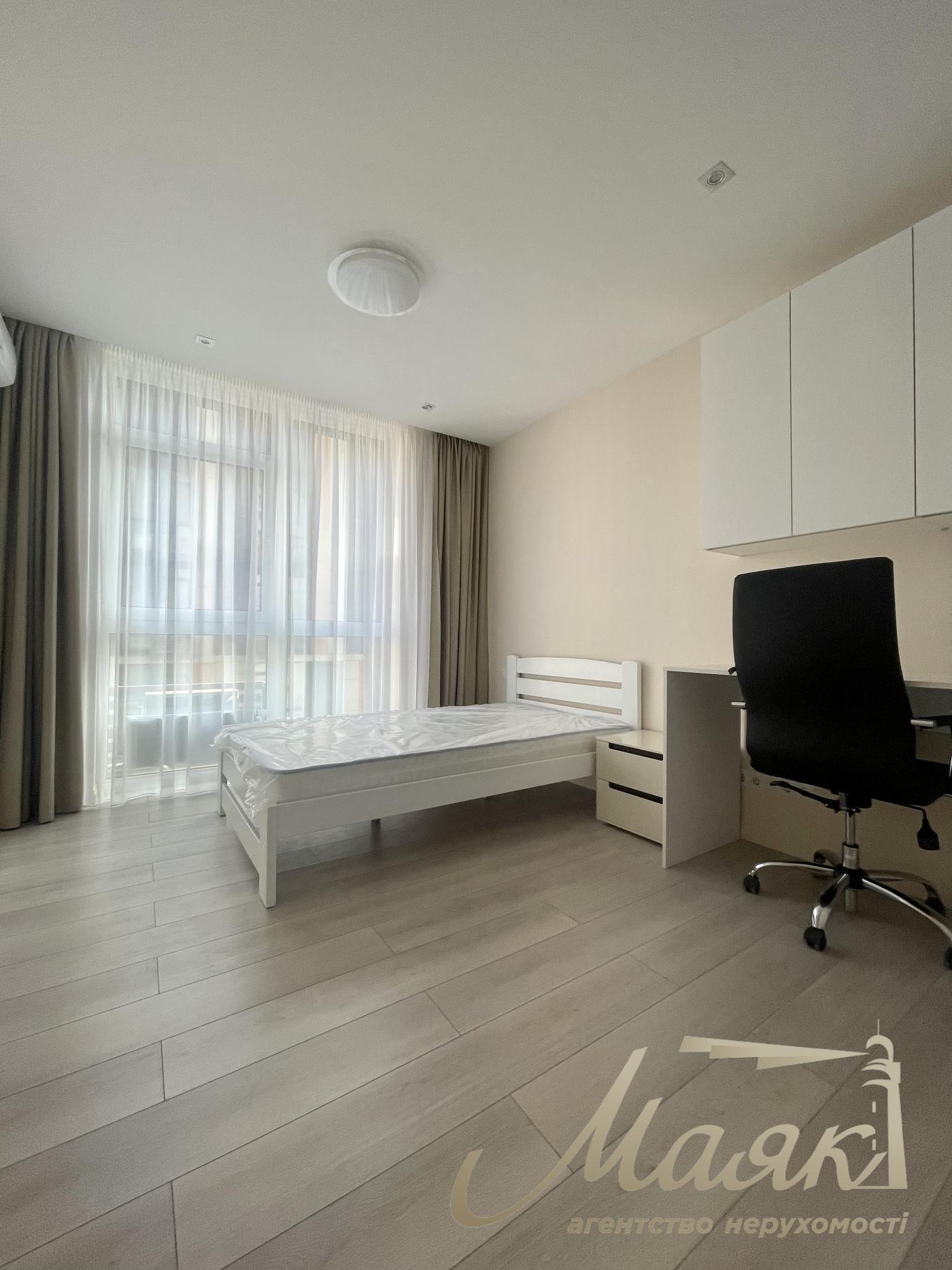 Аренда 3к. квартиры, ЖК "Французский квартал", ул. Предславинская