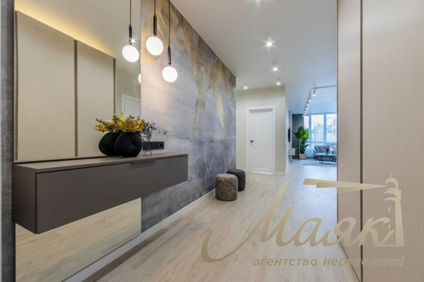 Продаж 2к квартири 84м2 у ЖК "Новопечерська Вежа".